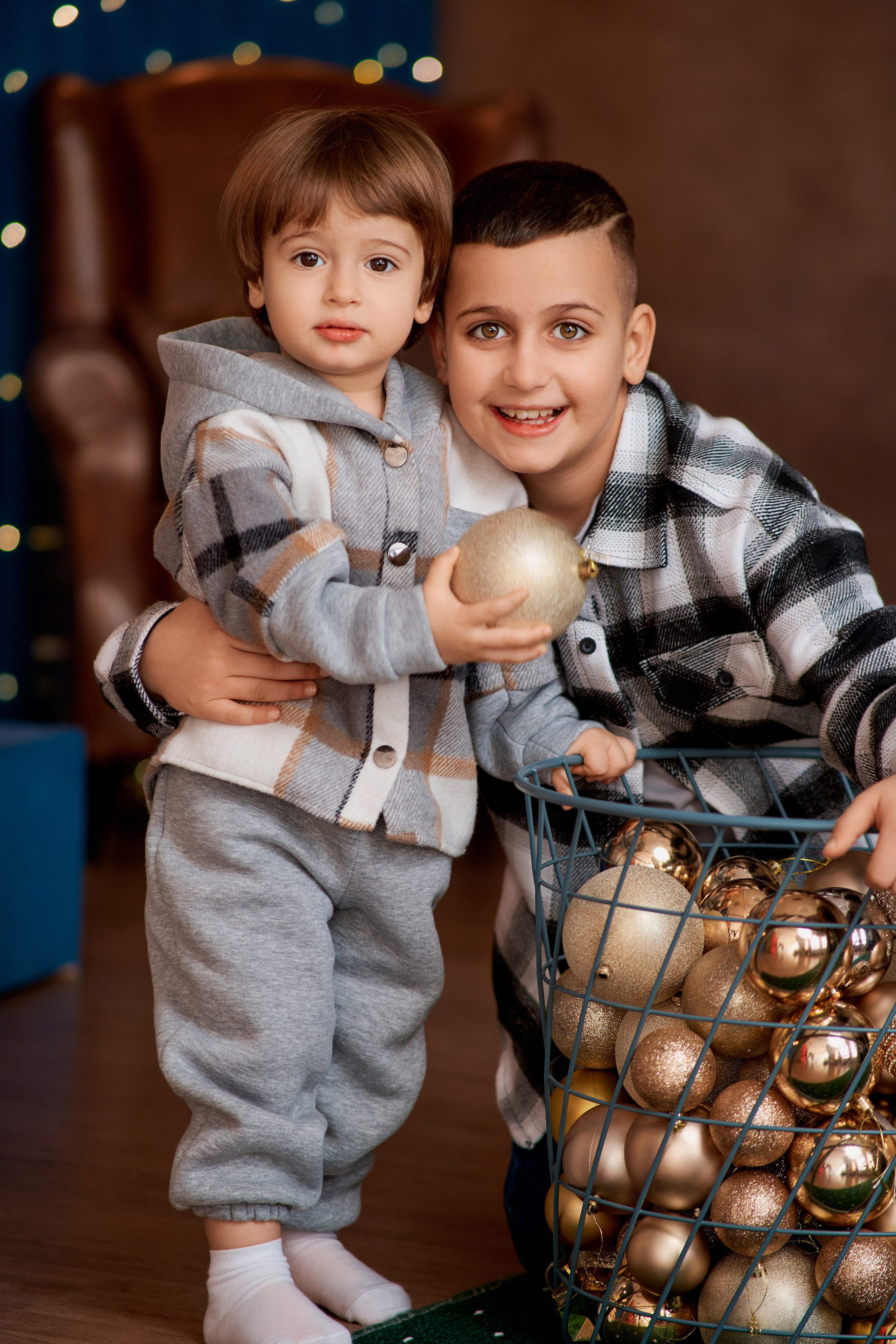 Новогодняя семейная фотосессия в студии Сова. Фотограф Таганрог Анна Трайжон