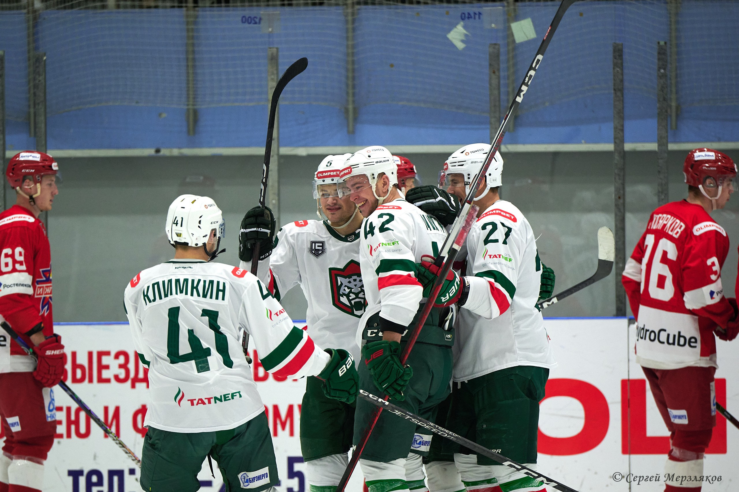 Хоккей. OLIMPBET Чемпионат России — ВХЛ Ижсталь — Барс. Спортивный репортажный фотограф в Ижевске Сергей Мерзляков