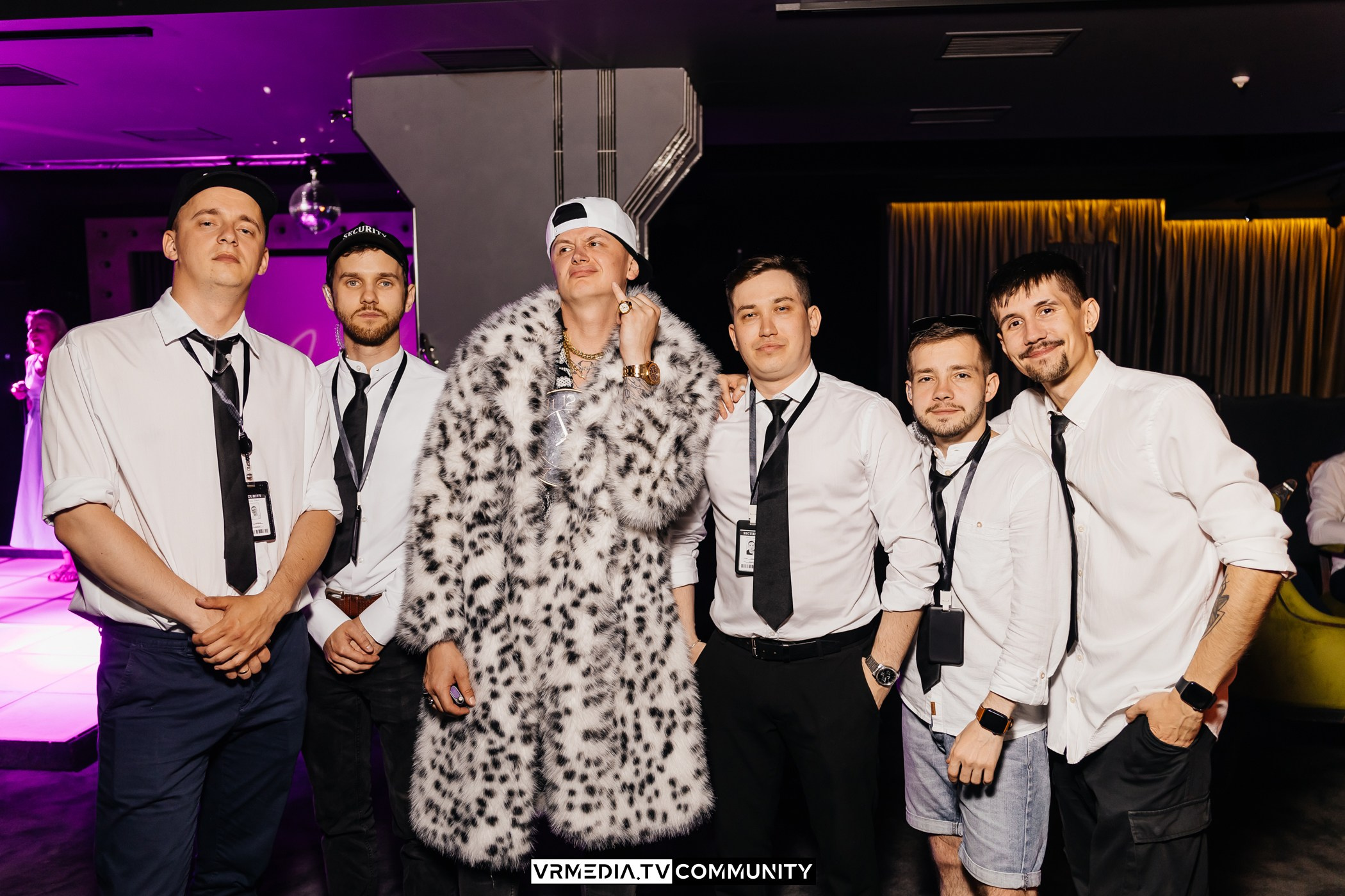 Караоке-бар «Volna»: День России