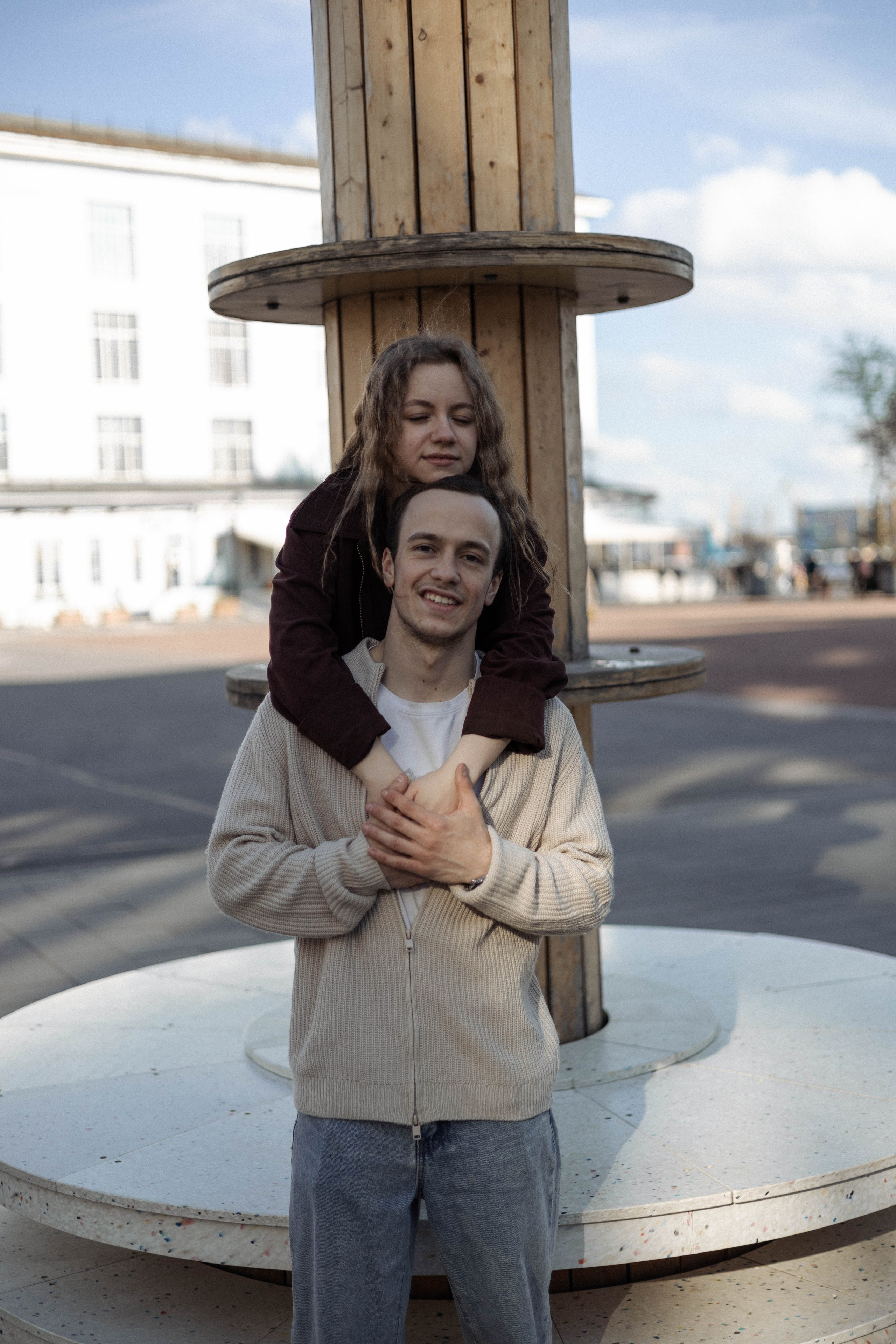 Лавстори Севкабель Порт. Ваня и Вика. Фотограф в Санкт-Петербурге Диана Дьяченко