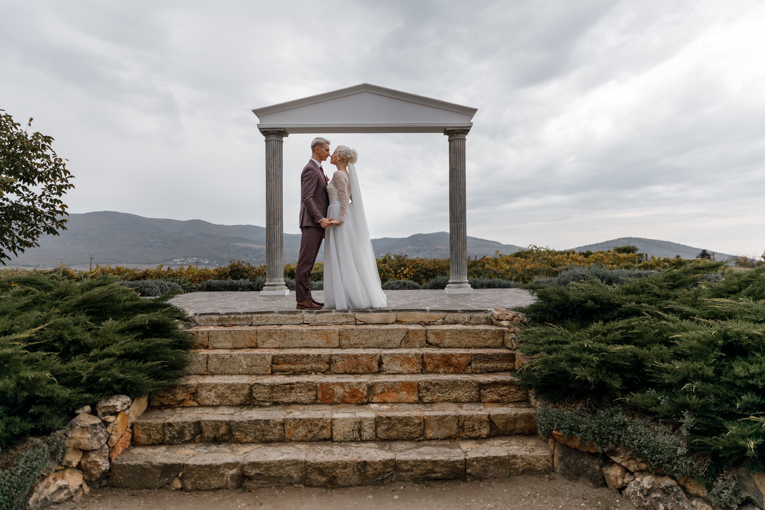 Анонс свадьбы Сергея и Елены. Свадебный фотограф в Крыму и Севастополе Ольга Баскакова