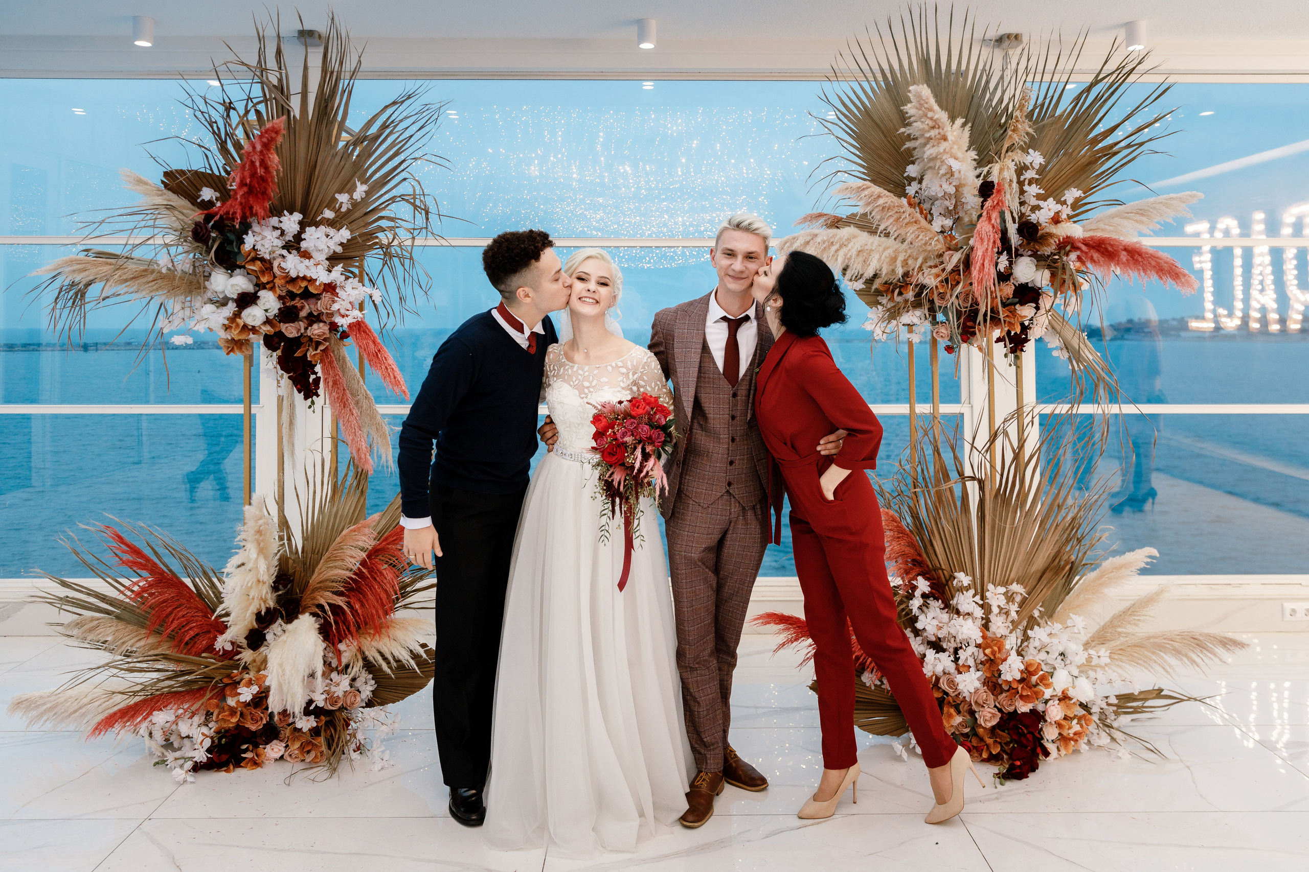 Анонс свадьбы Сергея и Елены. Свадебный фотограф в Крыму и Севастополе Ольга Баскакова