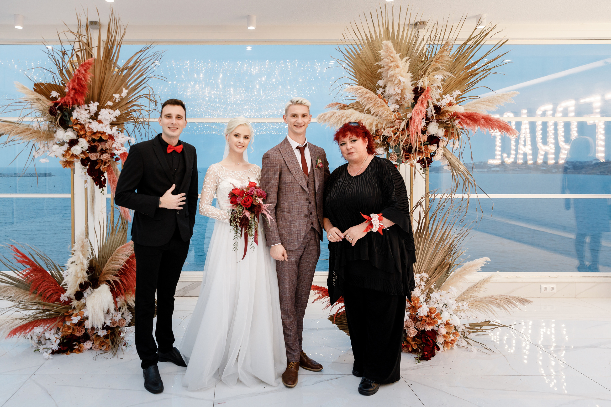 Анонс свадьбы Сергея и Елены. Свадебный фотограф в Крыму и Севастополе Ольга Баскакова