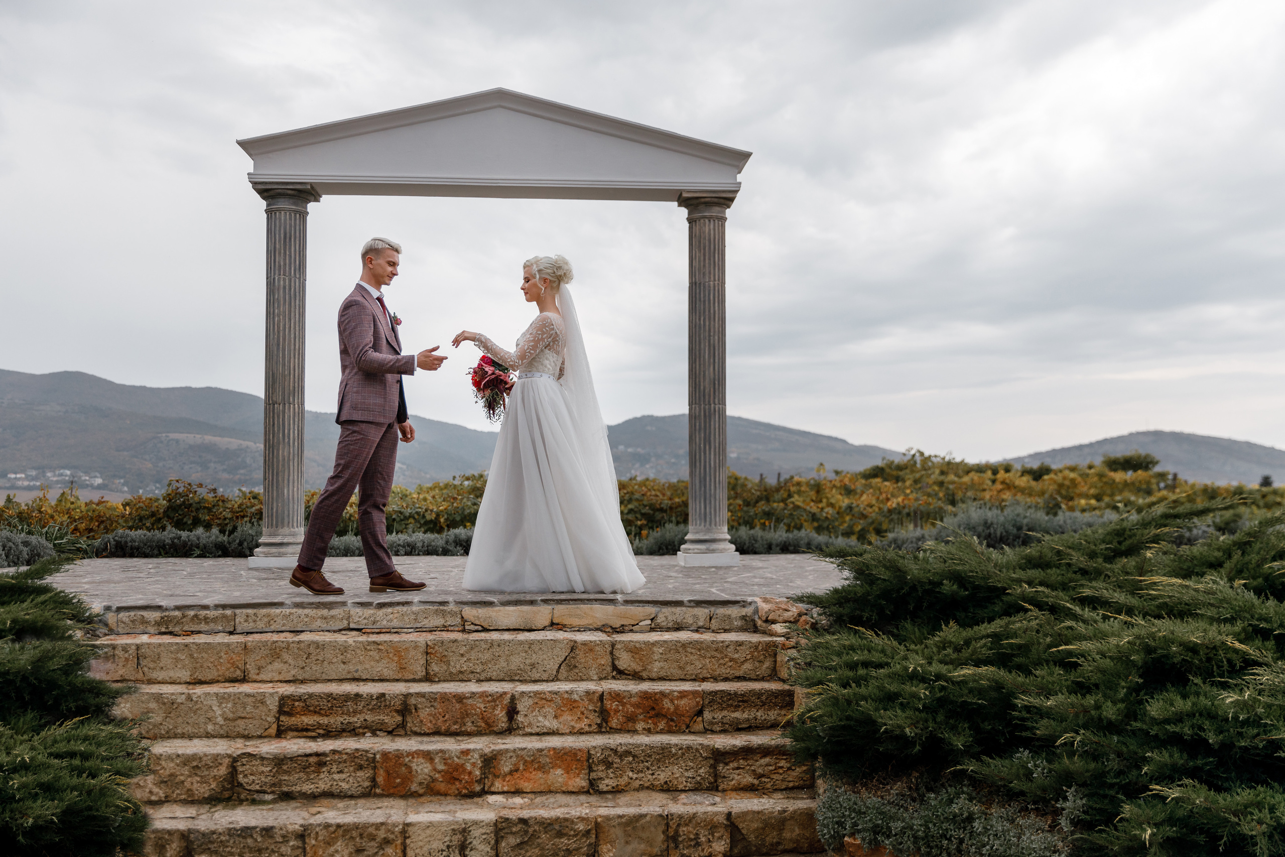 Анонс свадьбы Сергея и Елены. Свадебный фотограф в Крыму и Севастополе Ольга Баскакова