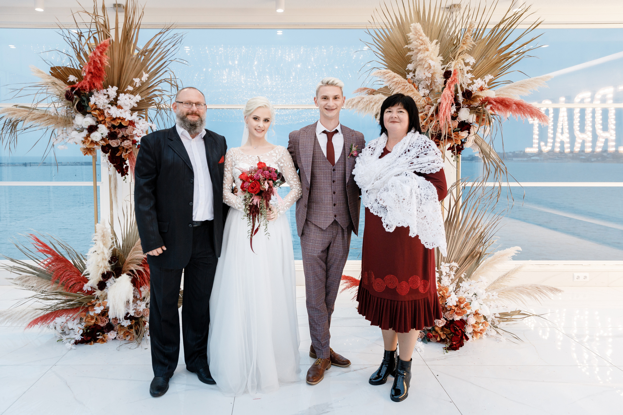 Анонс свадьбы Сергея и Елены. Свадебный фотограф в Крыму и Севастополе Ольга Баскакова