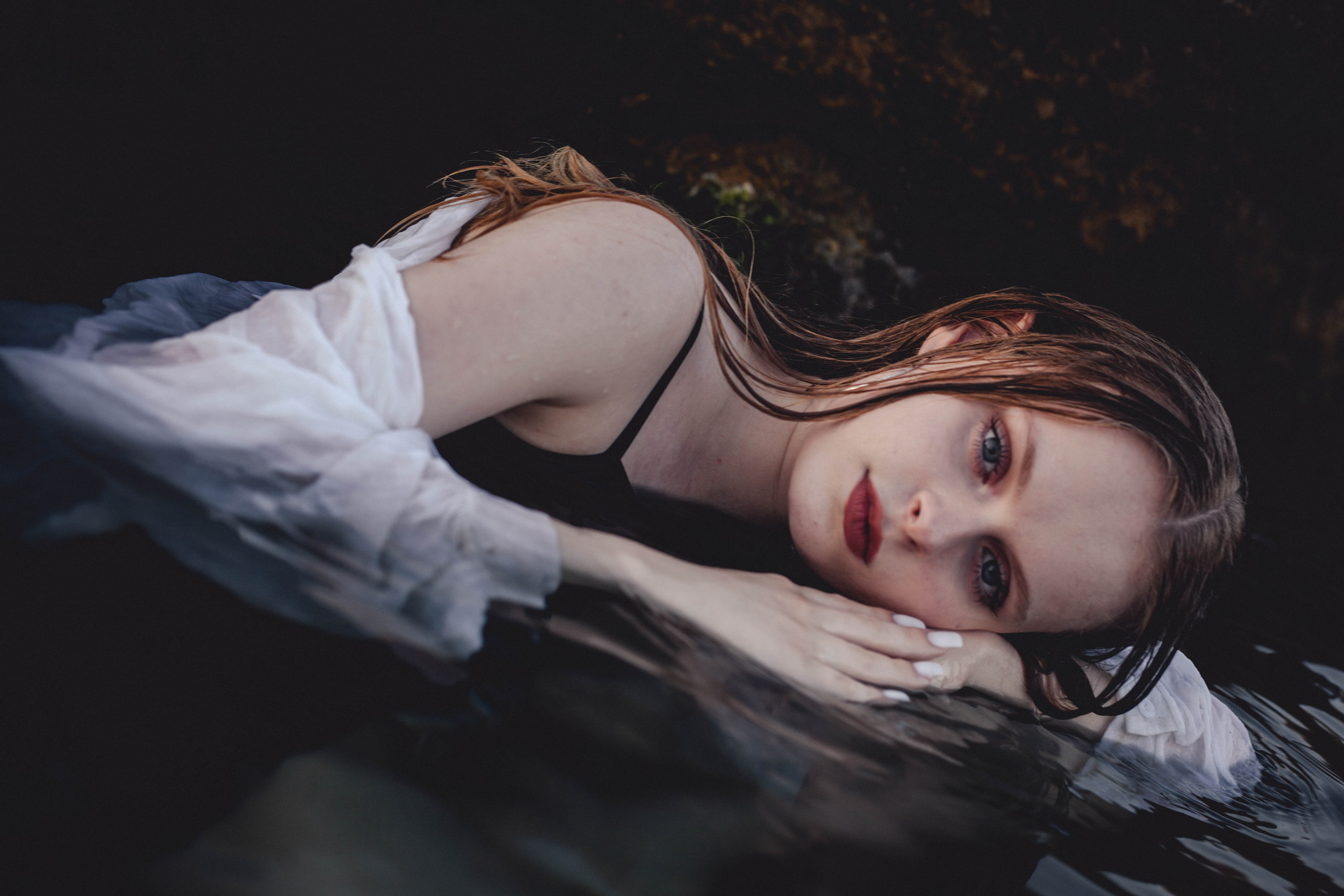 Поцелуи Волн. Уличный фотограф Города N