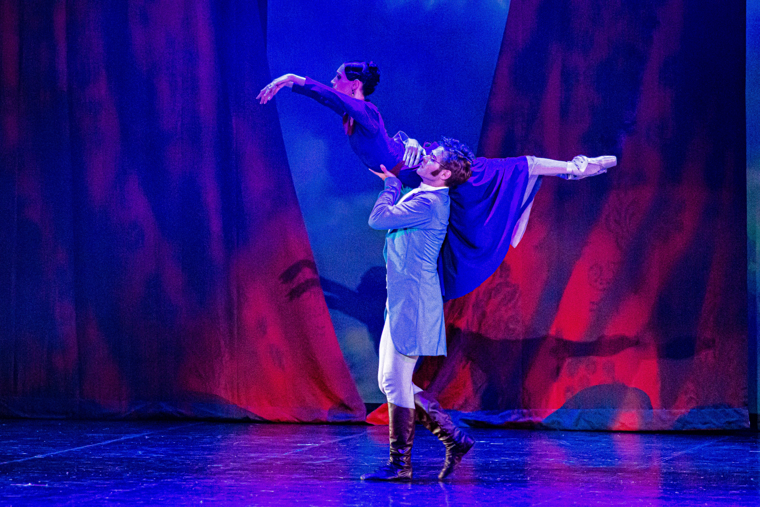 Война и Мир балет Марийского театра оперы и балета на сцене Зимнего театра г. Сочи премьера. Фотограф в Сочи Юрий Шептаев