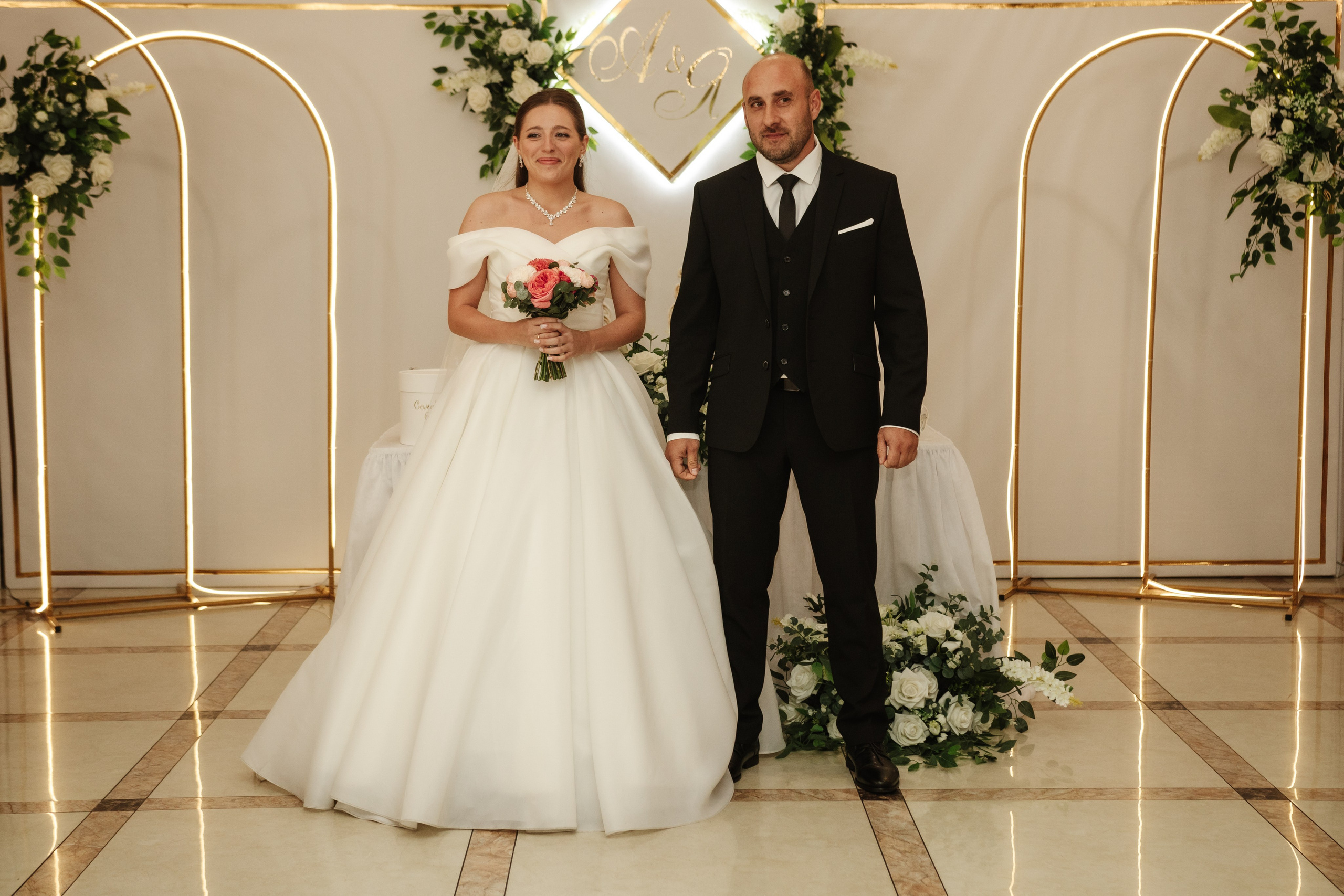 Яна и Артур банкетный зал «Император». Фотограф Новосибирск