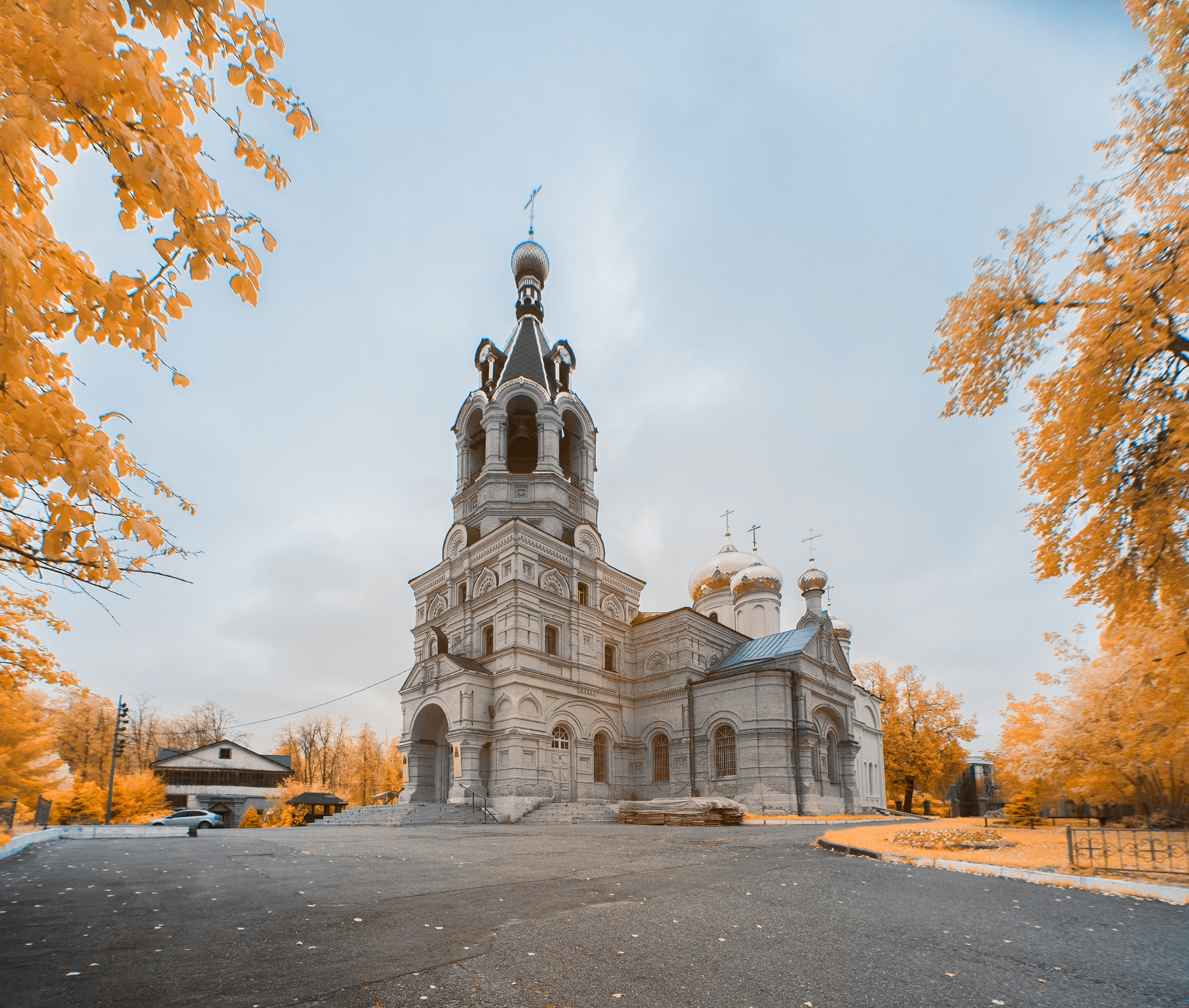 Color — Цветная