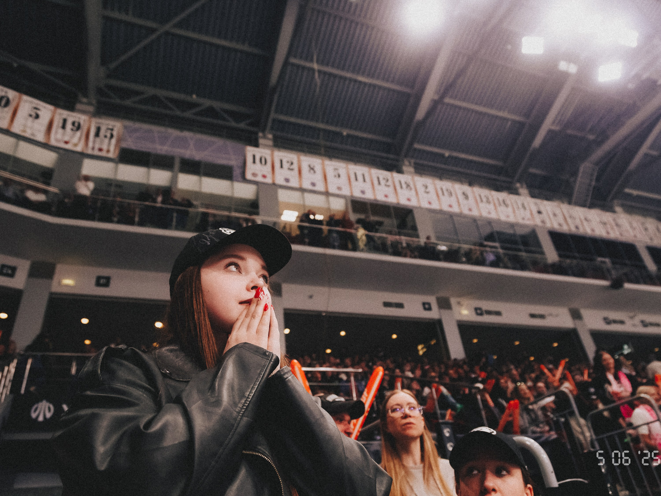 Съемка игры Трактор x Динамо. Репортажный фотограф Макс Брагин