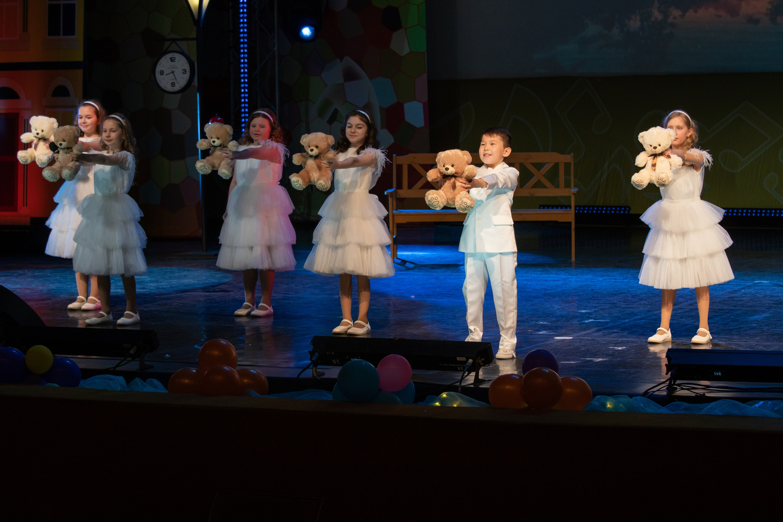 Съёмка концерта для Домисольки, большой концертный зал Космос. «Студия DRONAVT`s» — видеосъёмка и фотография г. Москва