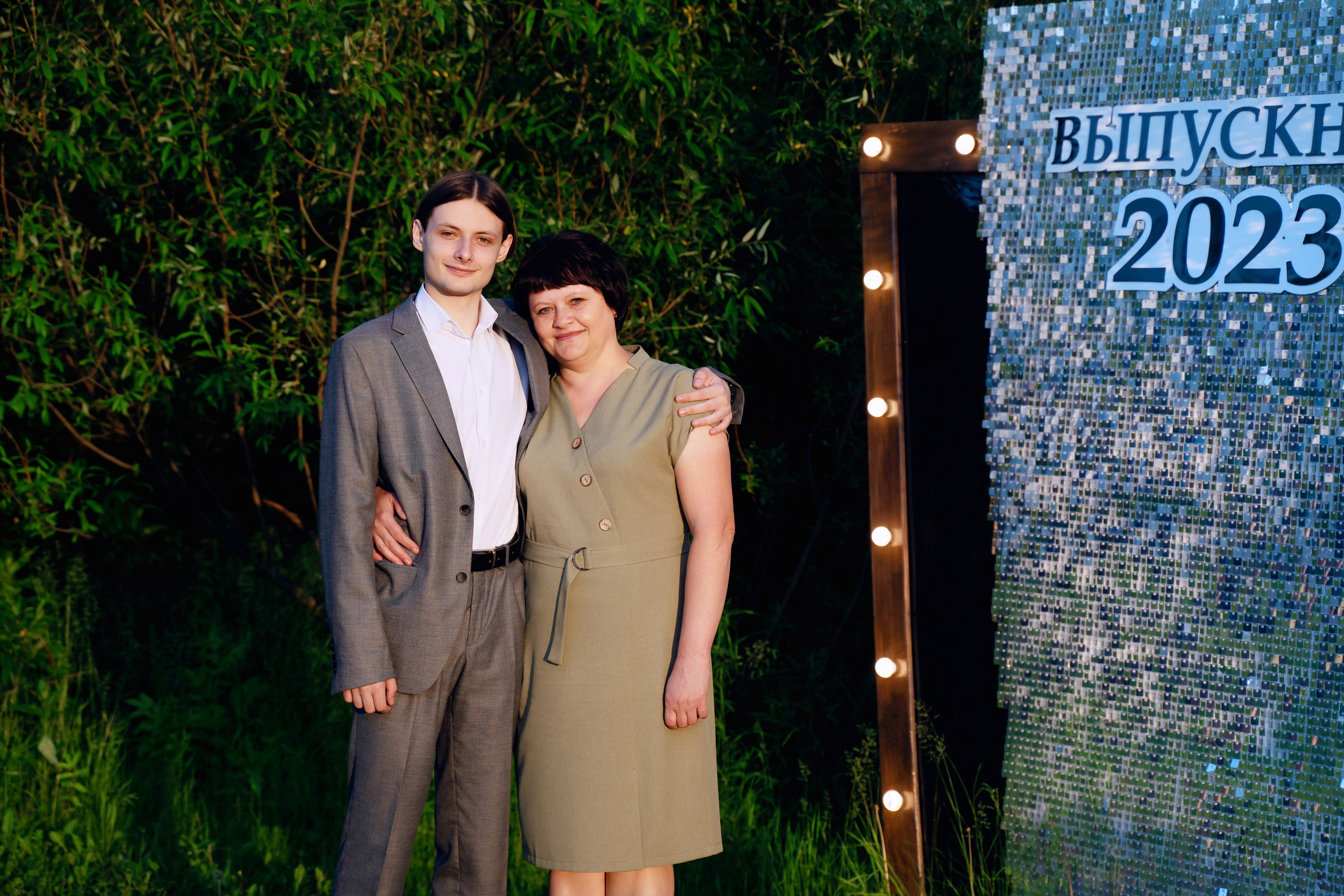 Выпускной 11 класс. Фотограф Ким Наталья в Красноярске