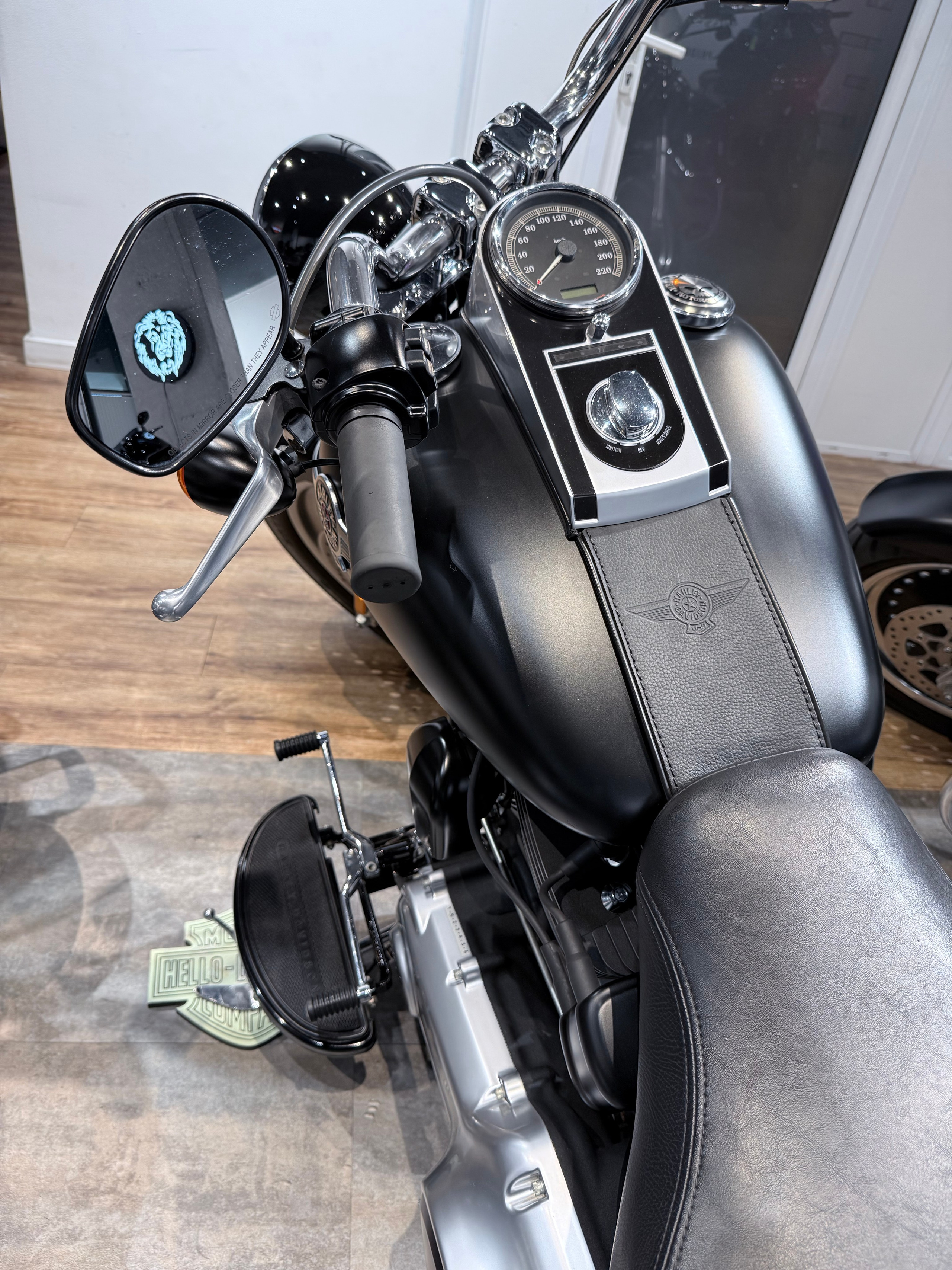 Мотоциклы Harley-Davidson 2013 Softail Black Slim ABS (Семейство Softail, Dyna). Hello Davidson, Москва. Только хорошие мотоциклы…