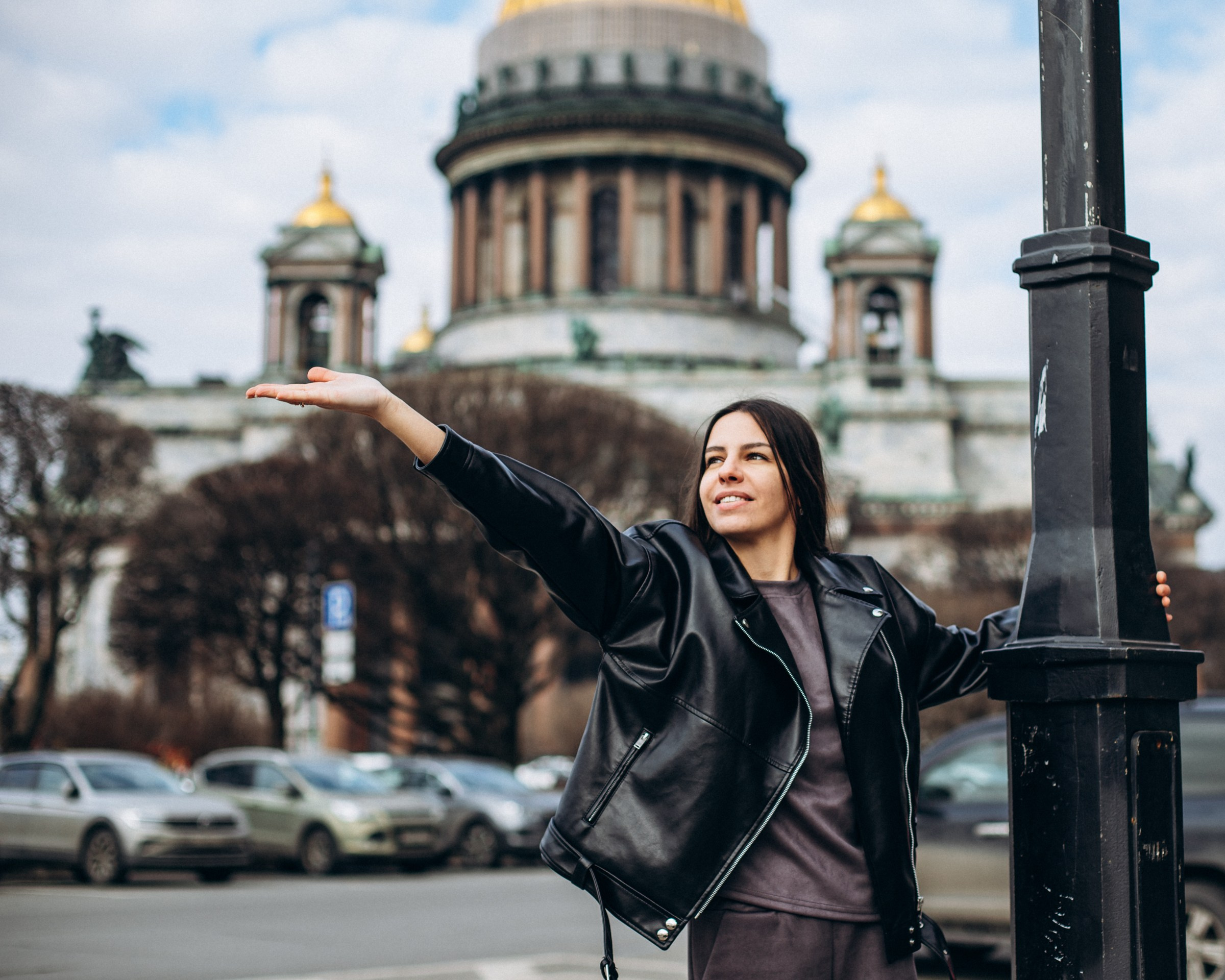 Ксения в марте. Фотопрогулка в Петербурге. Индивидуальный и семейный фотограф в Санкт-Петербурге