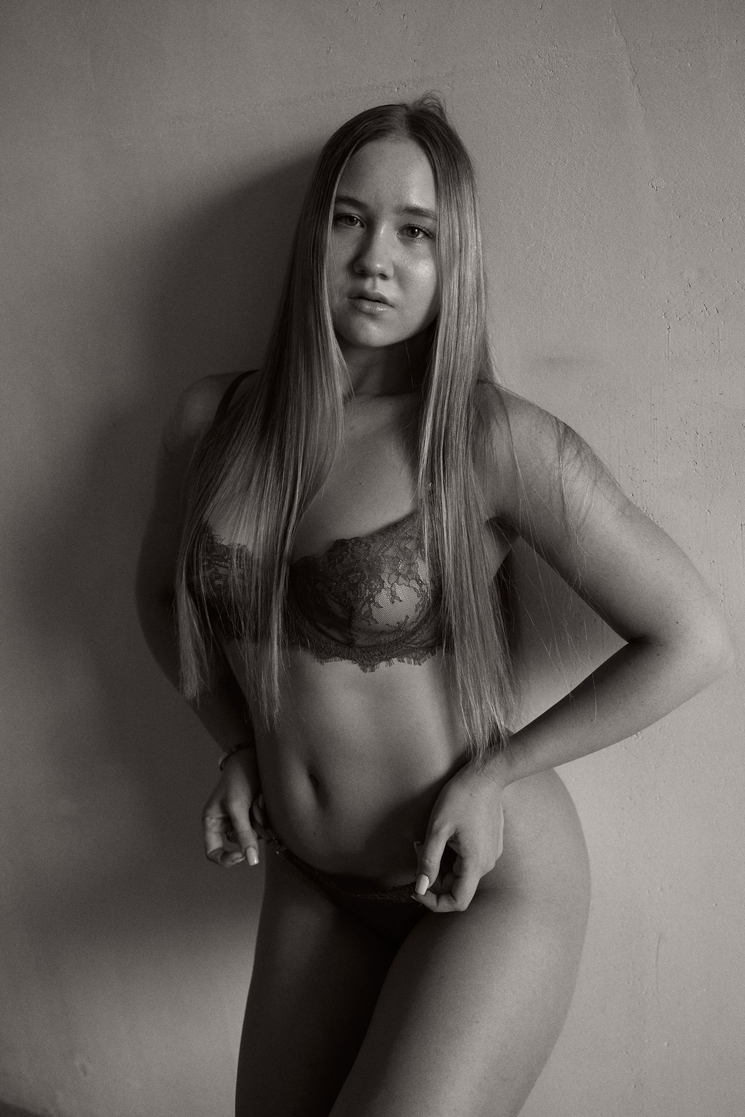 Студийная съемка ALENA. Приветствую, я Стефания. Снимаю в Петербурге. Провожу клиентские съёмки в стиле fashion