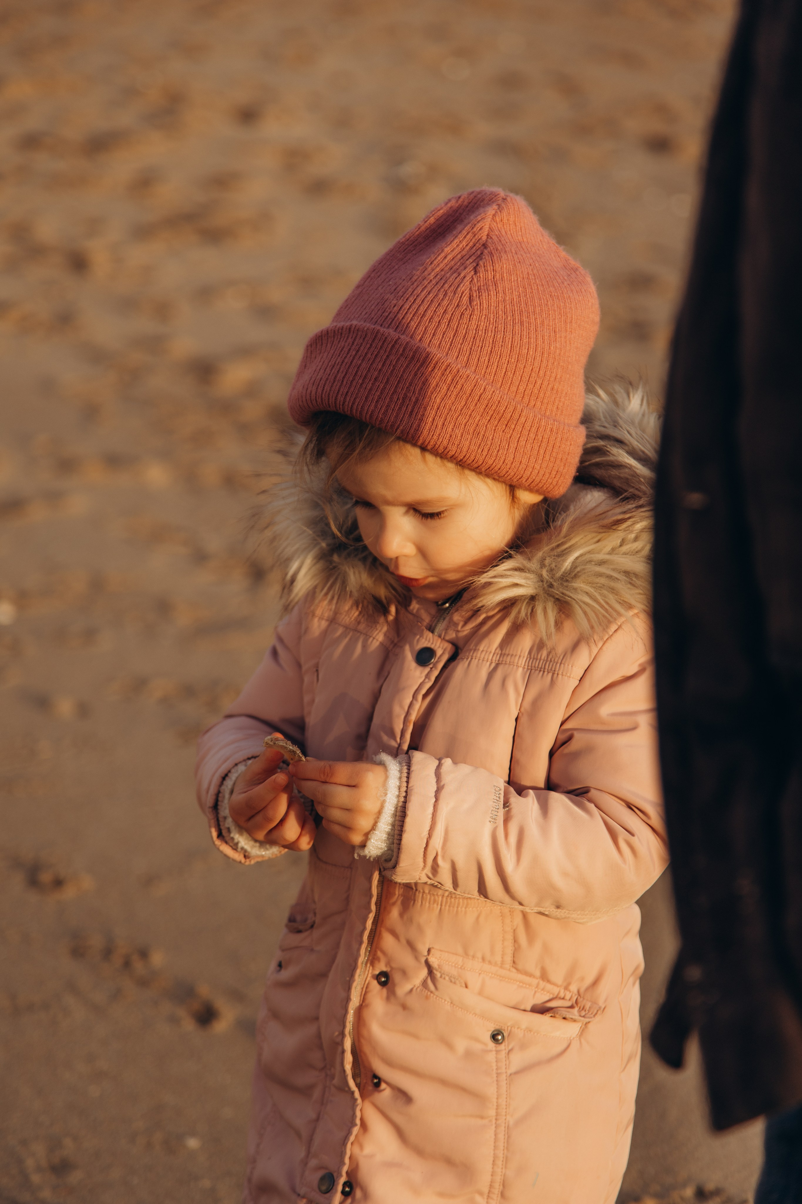 Séance famille en exterieur. Photographe des familles et enfants à Nantes et alentours