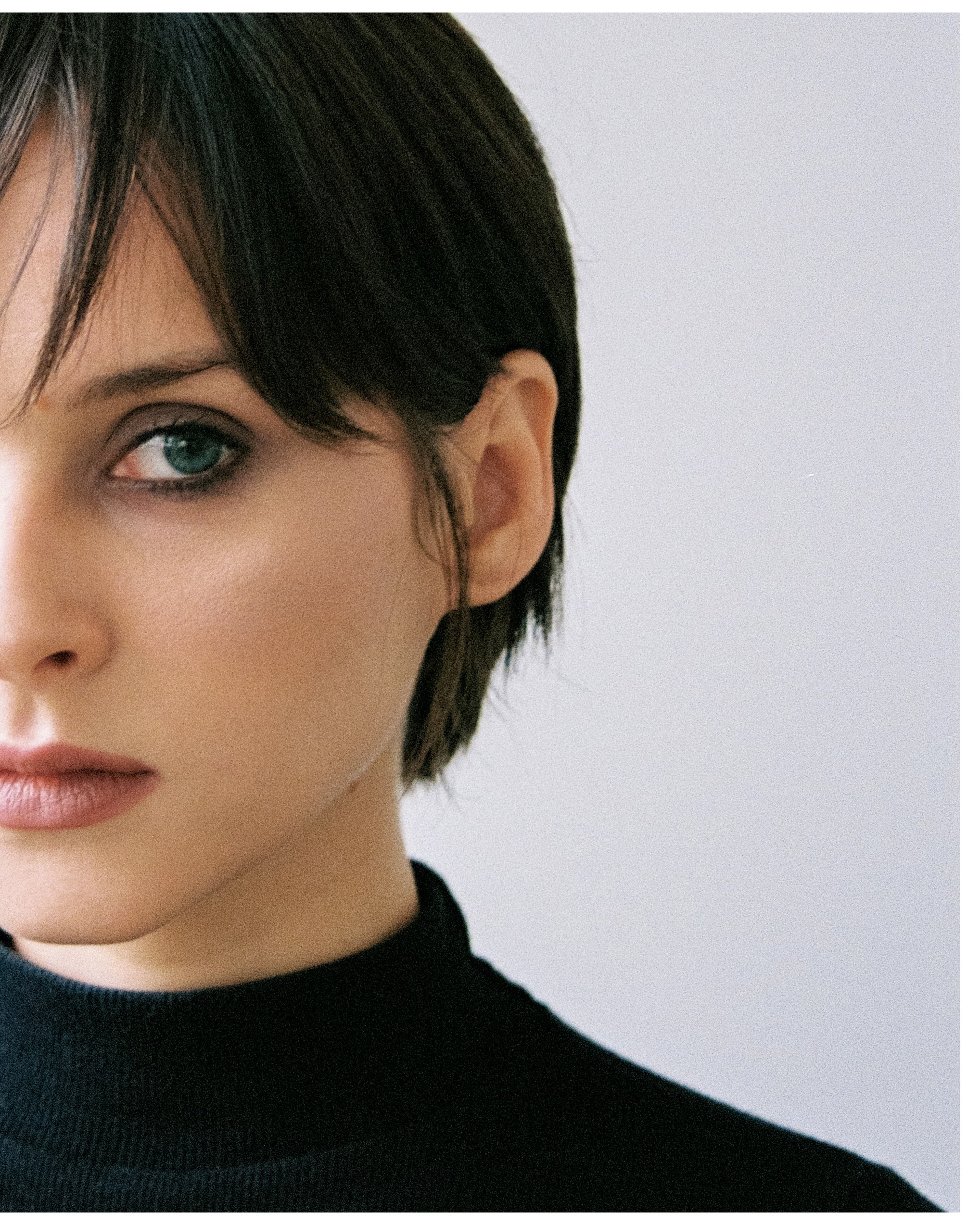 VICTORIA. ANNA — PHOTOGRAPHER