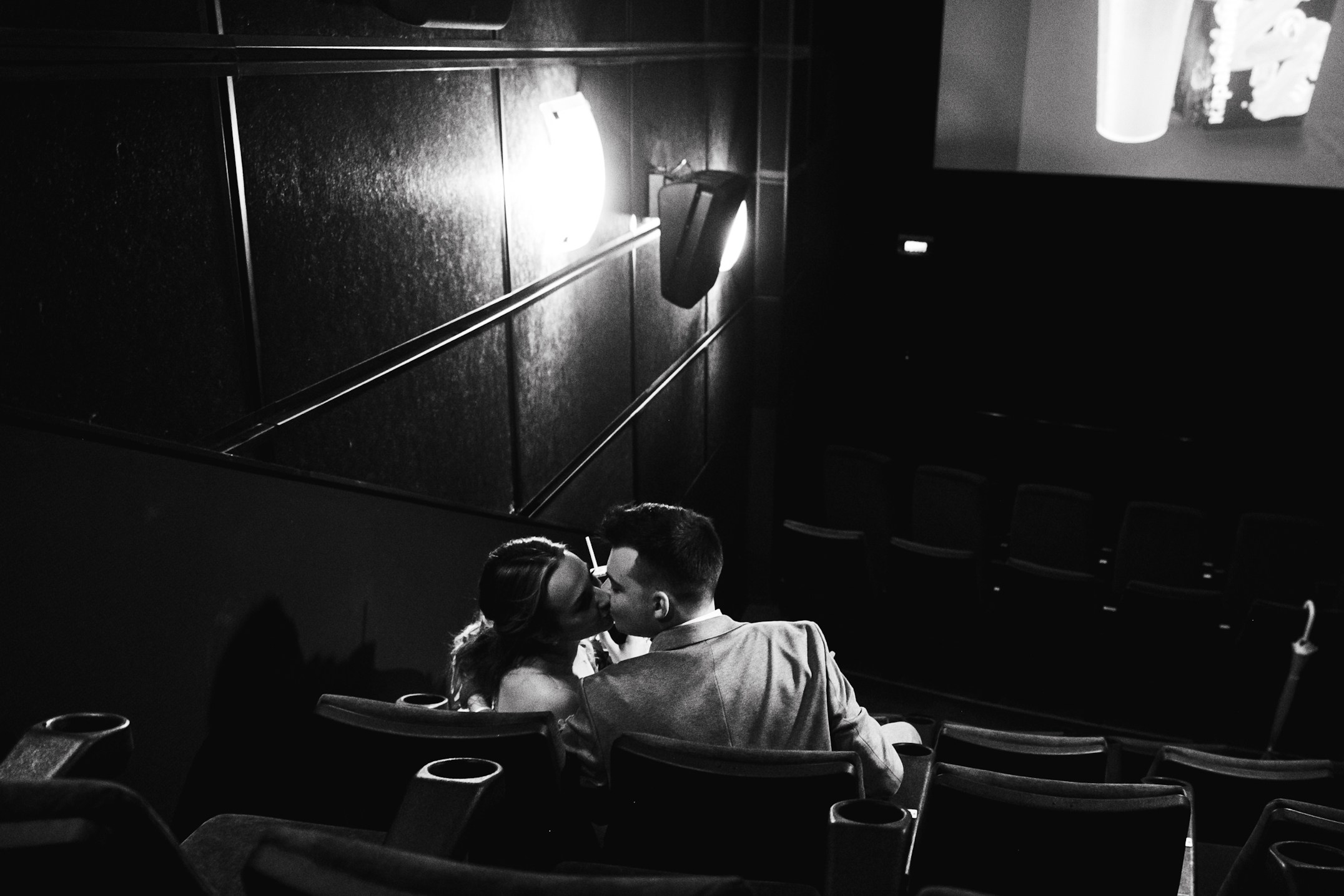 Весь день под дождем, вечером закат на озере. Свадебный и семейный фотограф София Невская