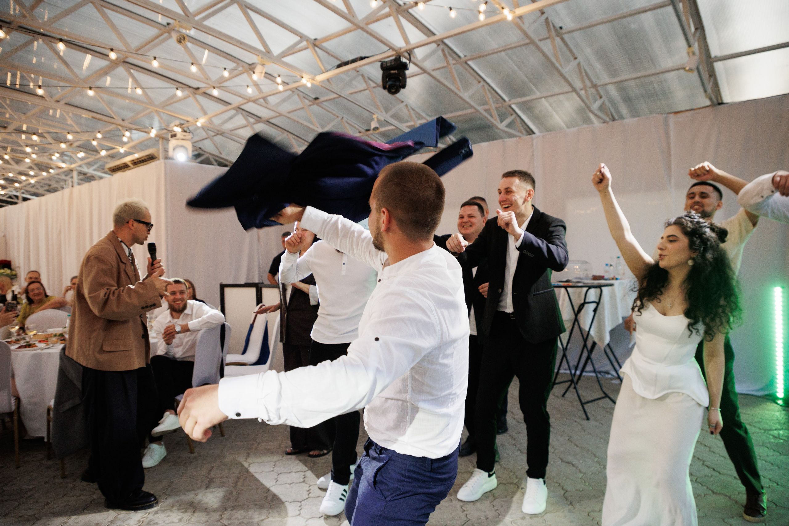 Сентябрь 2025, Белый лис, Выкса. Фотограф городских и семейных событий в Нижнем Новгороде Артем Карпухин