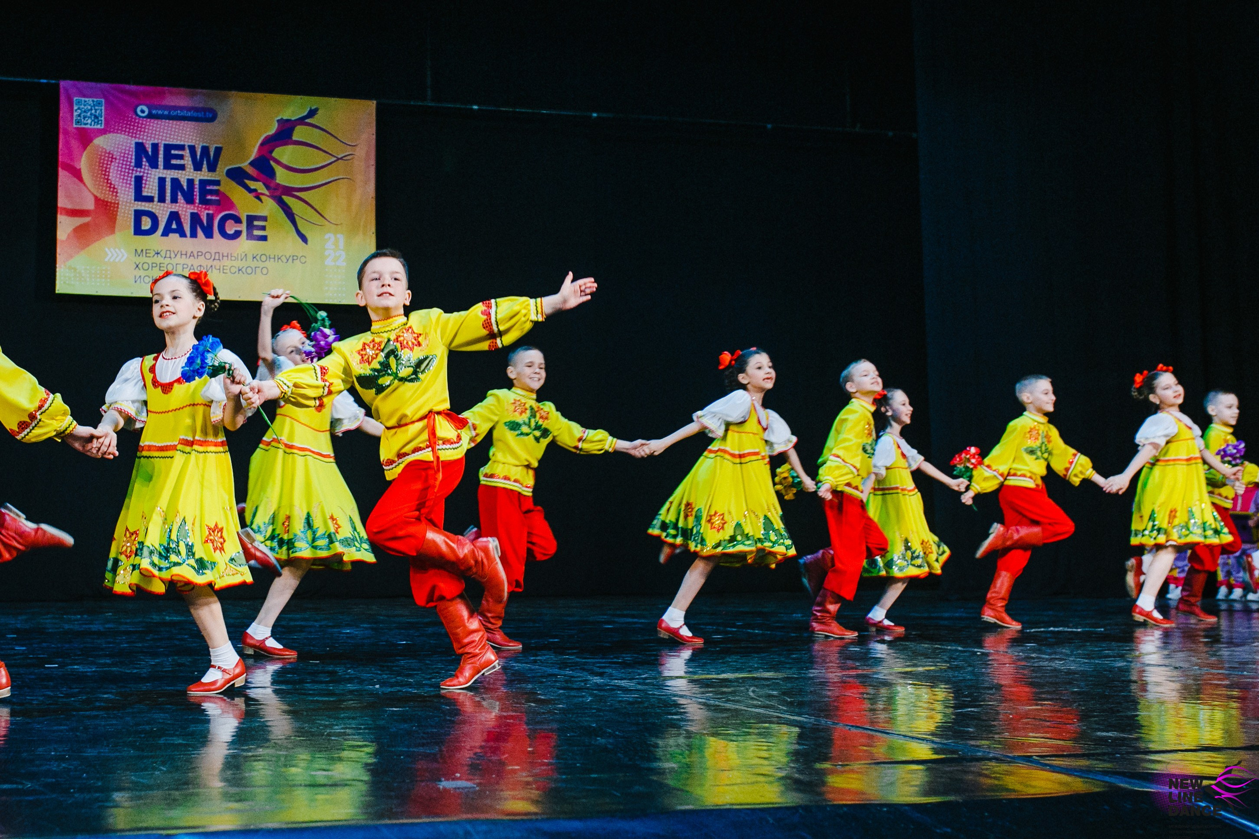 Концерты new line dance-magic universe-red. Фотограф в Новосибирске Ася Зверева