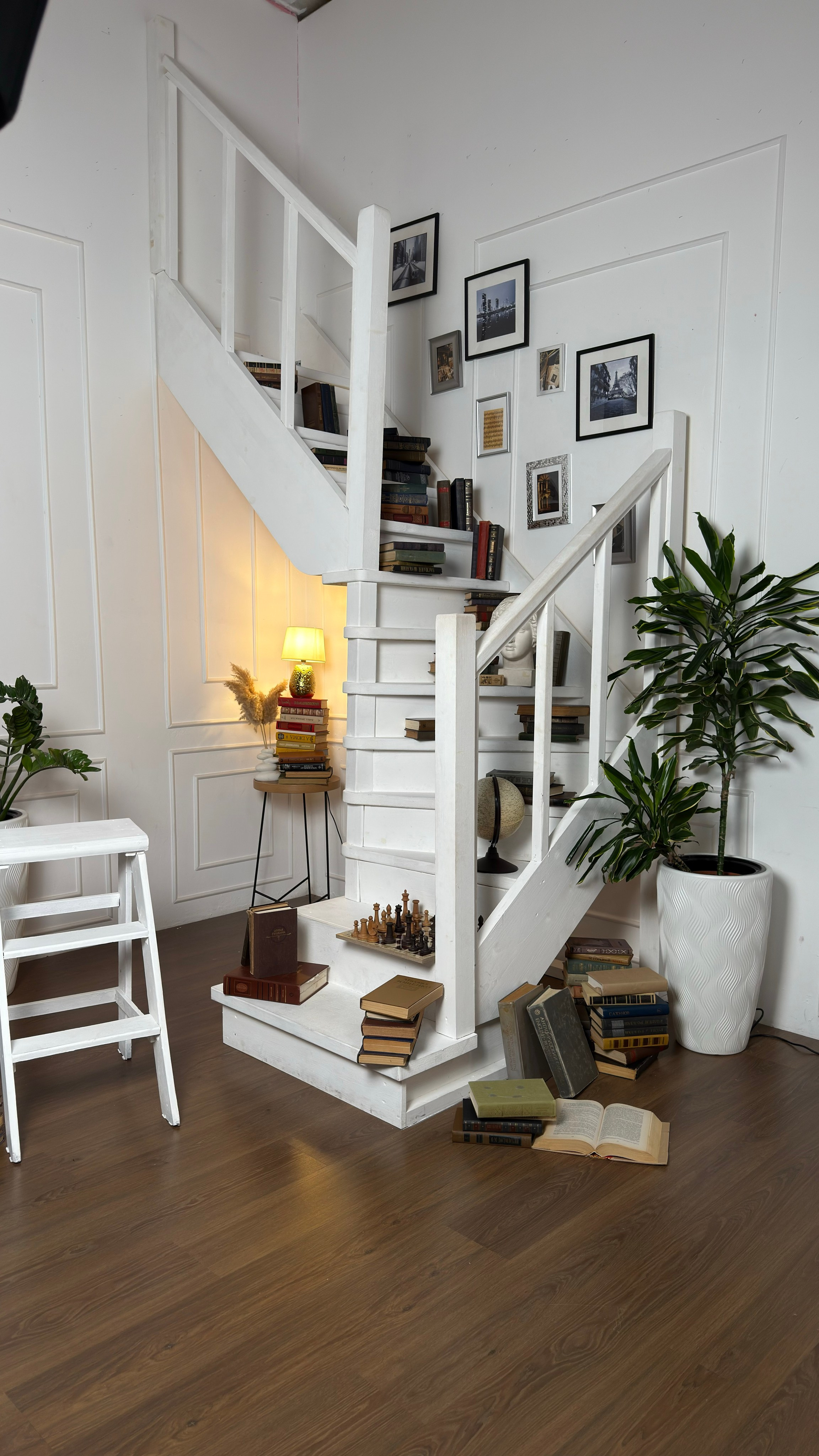 Фотостудия в центре СОЧИ, рядом с ТЦ МореМолл, все для фото и видео. Фотограф в Сочи Лара Салют