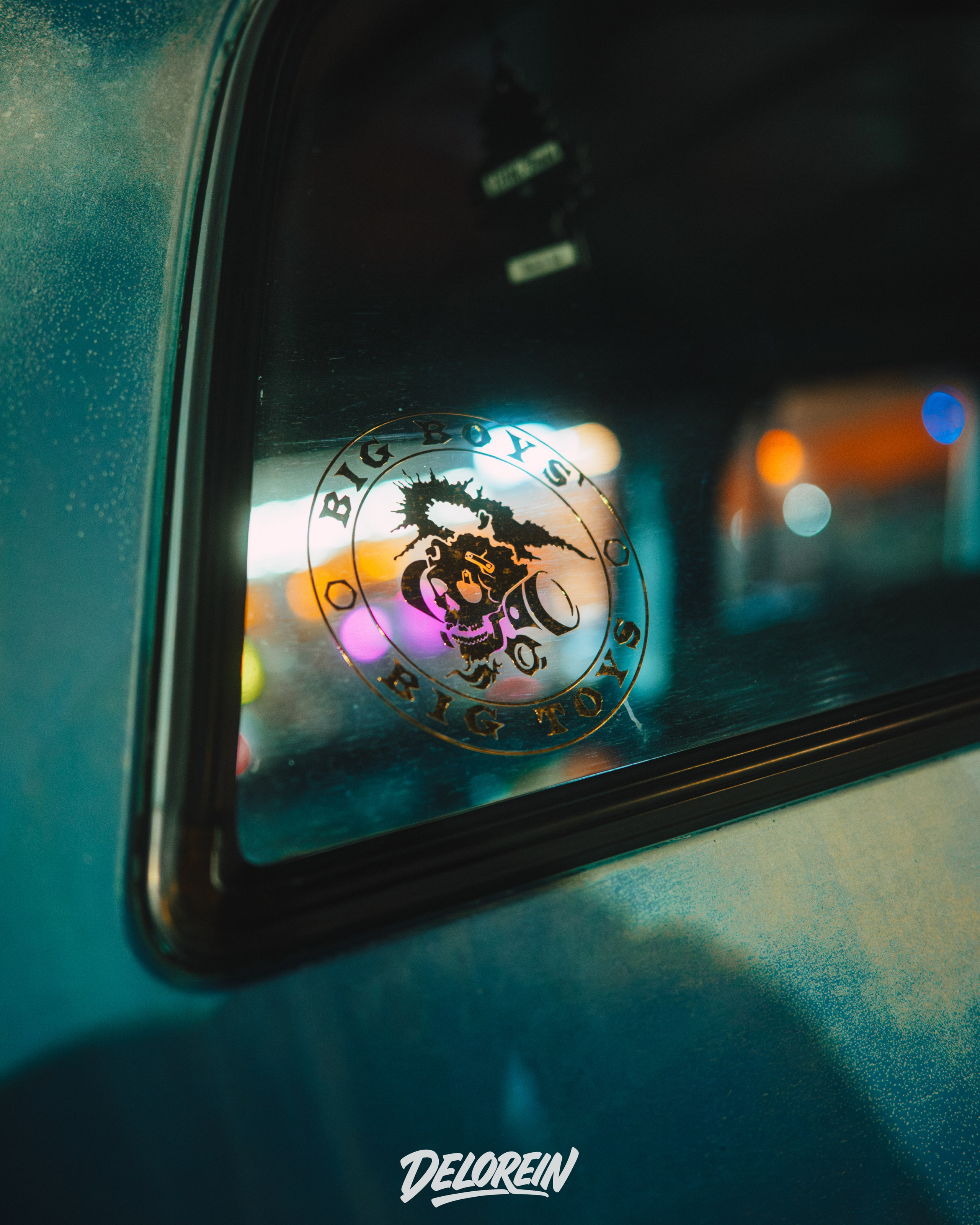 Downfly 25 марта 2026. DeLorein