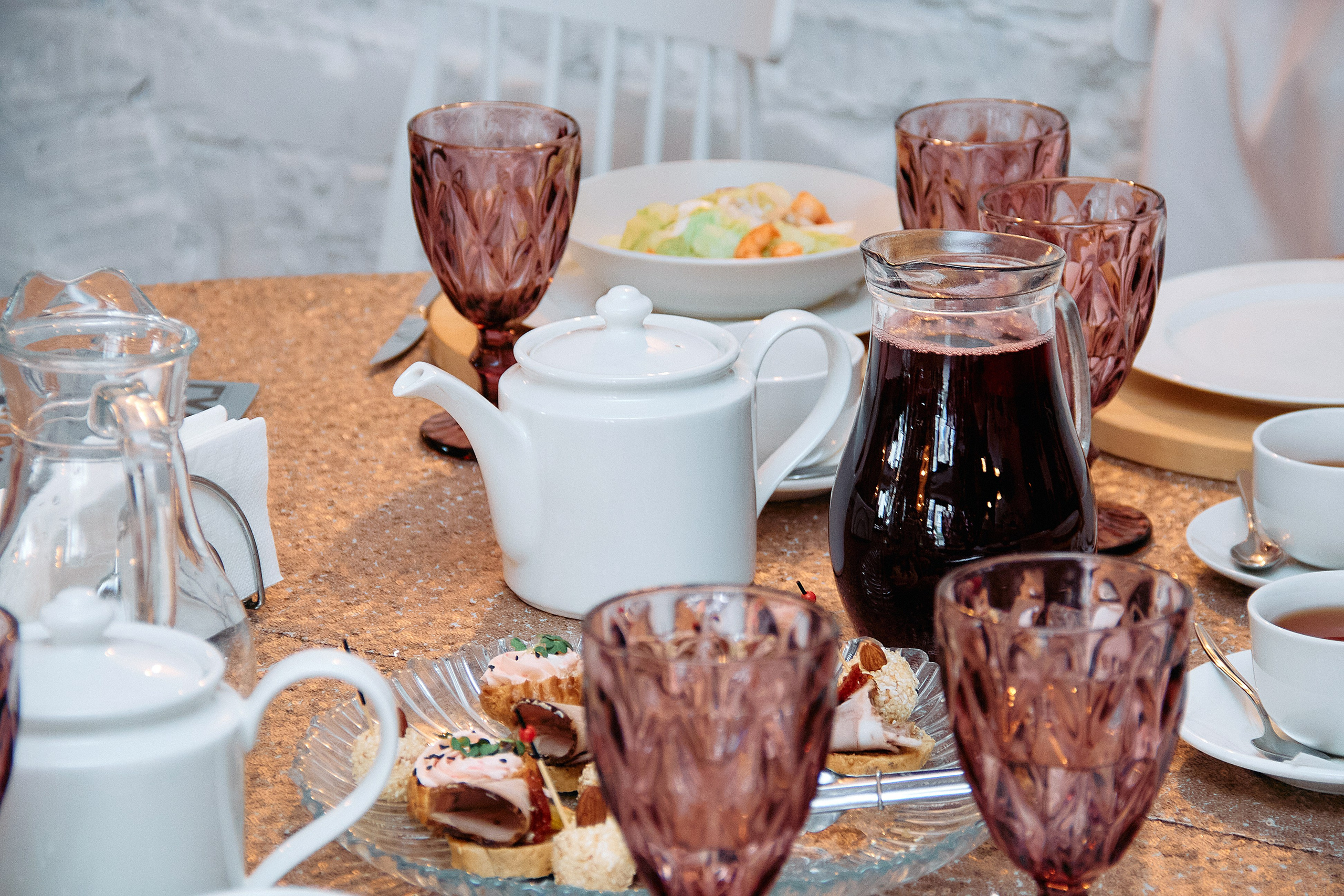 Деловой разговор «Перспективы инвестиций в 2024 году». Фотограф в Смоленске Ася Польшина