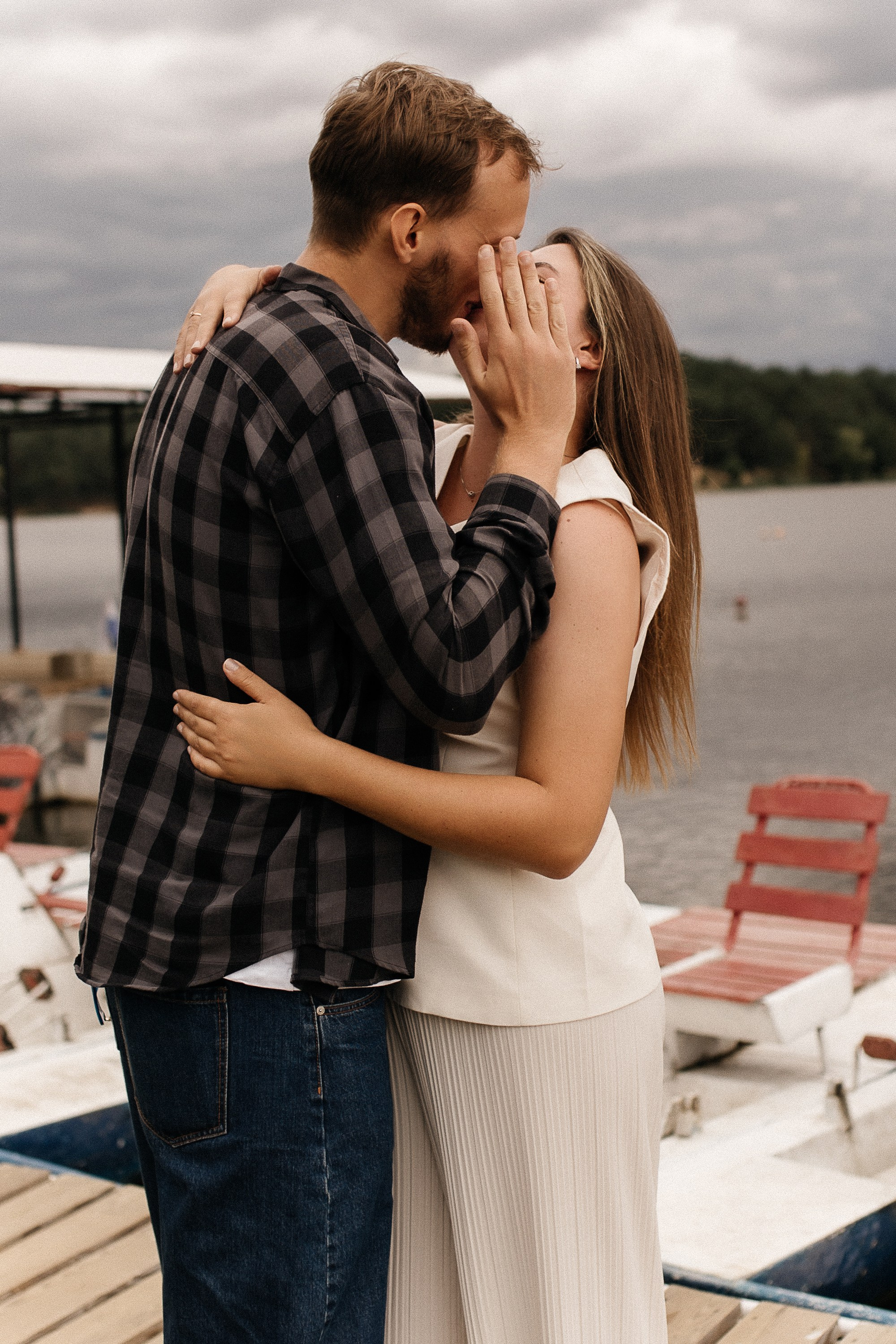 Love Story на Юбилейном озере. Свадебный и семейный фотограф Виолетта Сидельникова. Краснодар, Россия, Беларусь, Европа