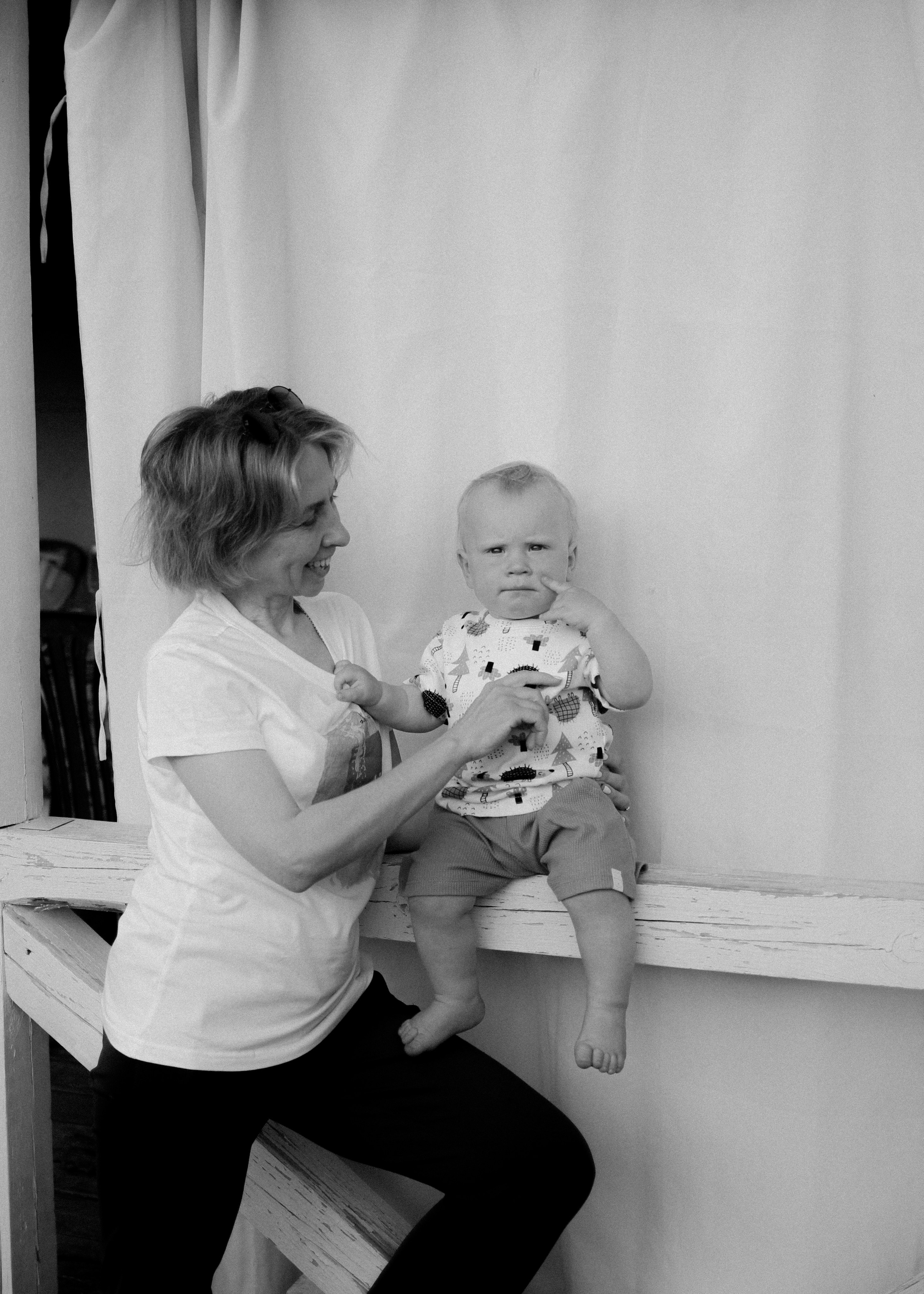 Бабушка Ира, мама Даша и маленький Ваня. Александра Крашевская. Портретный фотограф в Москве и Санкт-Петербурге