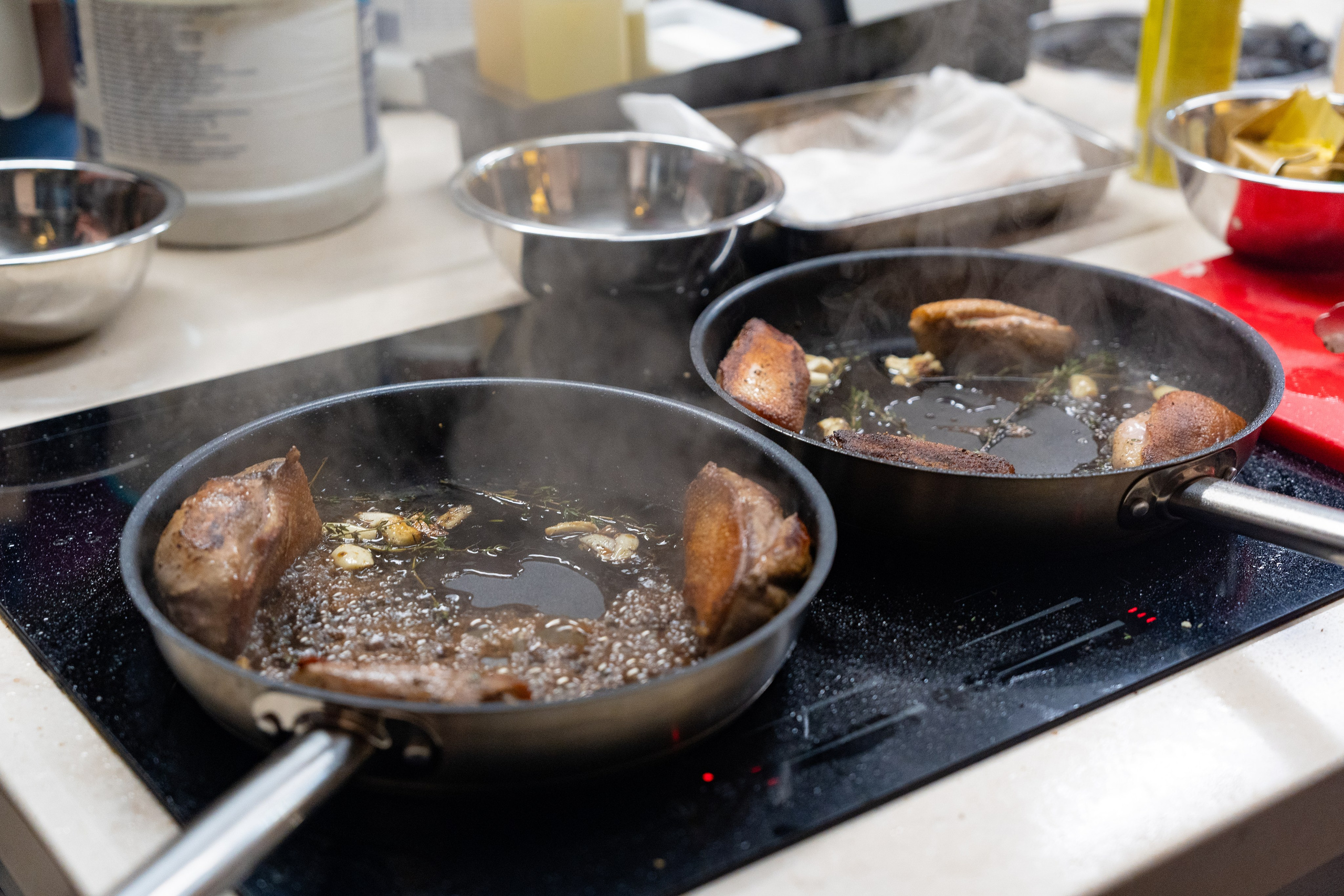 NOVIKOV SCHOOL — Умами зал. Фотограф Никита Комаров