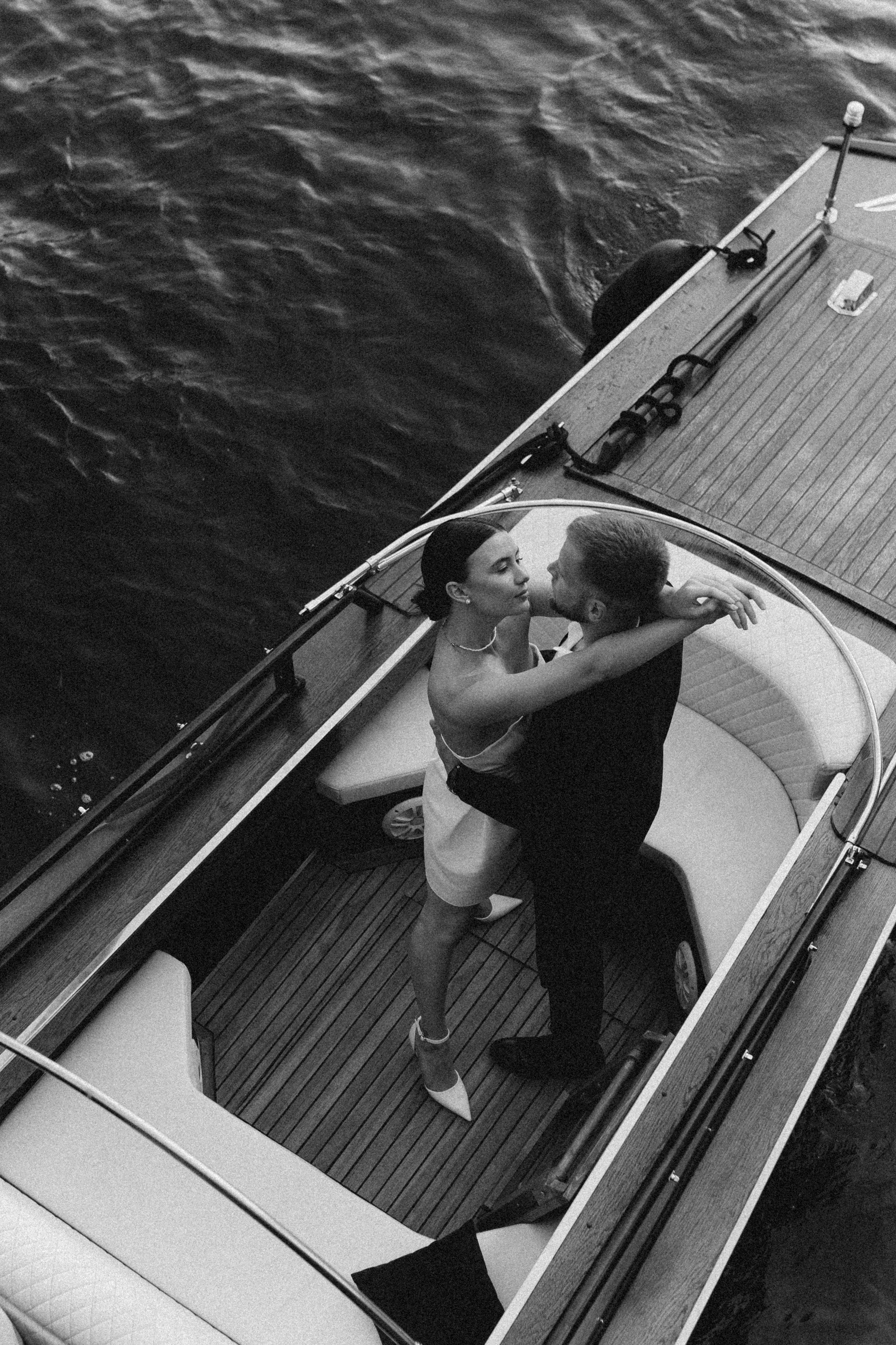 Костя и Лиза|прогулка + катер. Свадебный и love story фотограф в Санкт-Петербурге