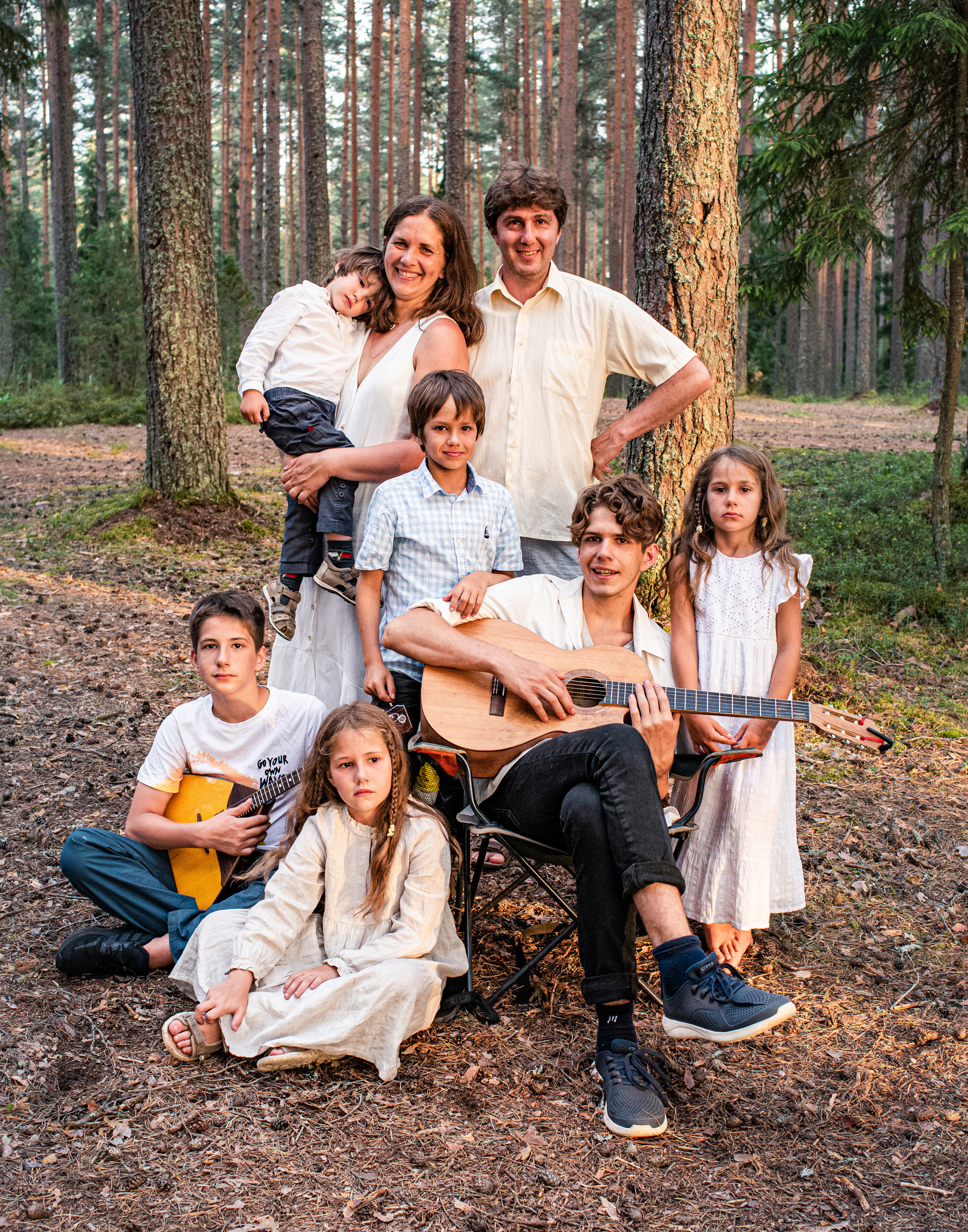 Сказка в сосновом лесу. Семейный фотограф в Москве Анна Коропова