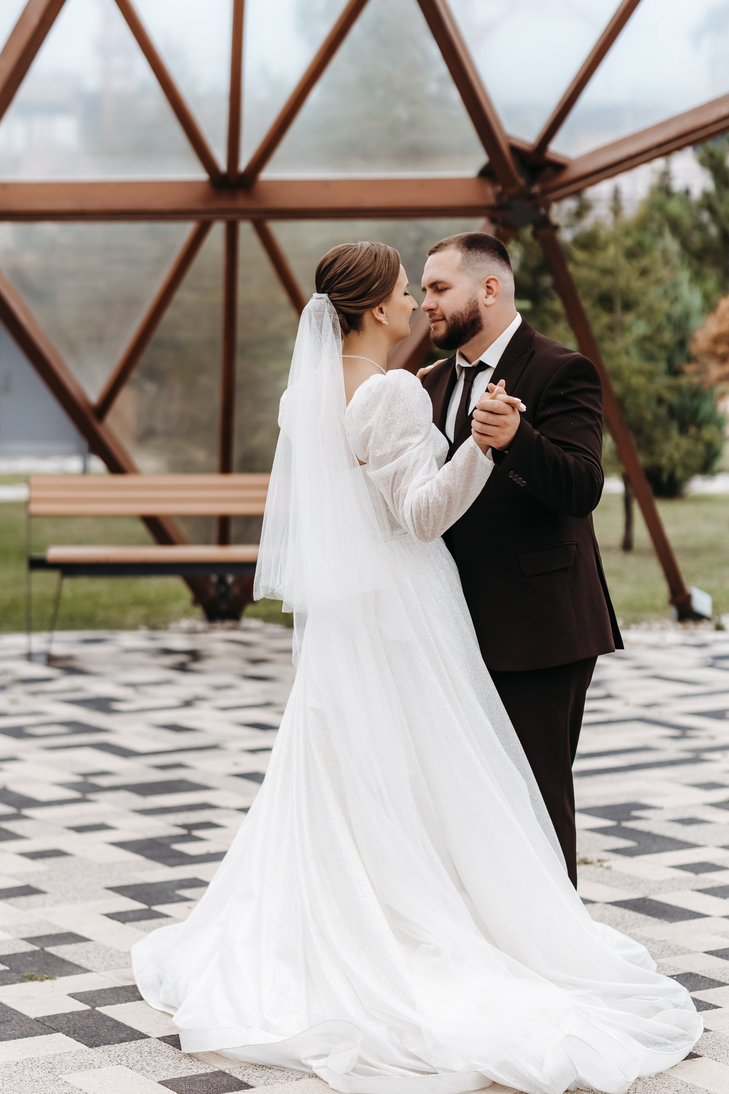 Свадебный фотограф Невинномысск: креативные идеи для съемки