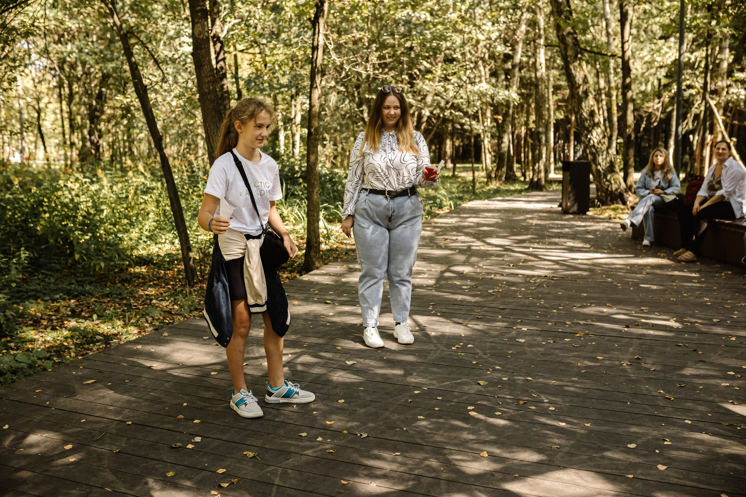 Репортаж школьной прогулки в парке. Семейный и женский фотограф в Москве Надежда Воробьева