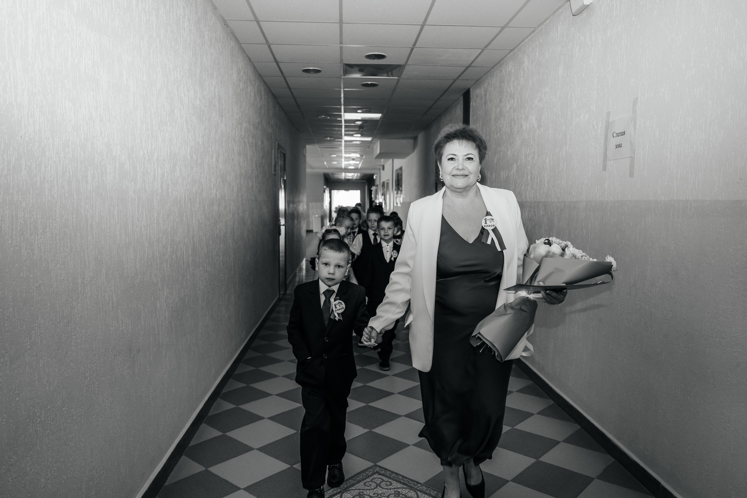 День первоклассника. Школьный фотограф в Валуйках. Фотосессии для выпускников и изготовление выпускных альбомов в городе Валуйки и в Белгородской области