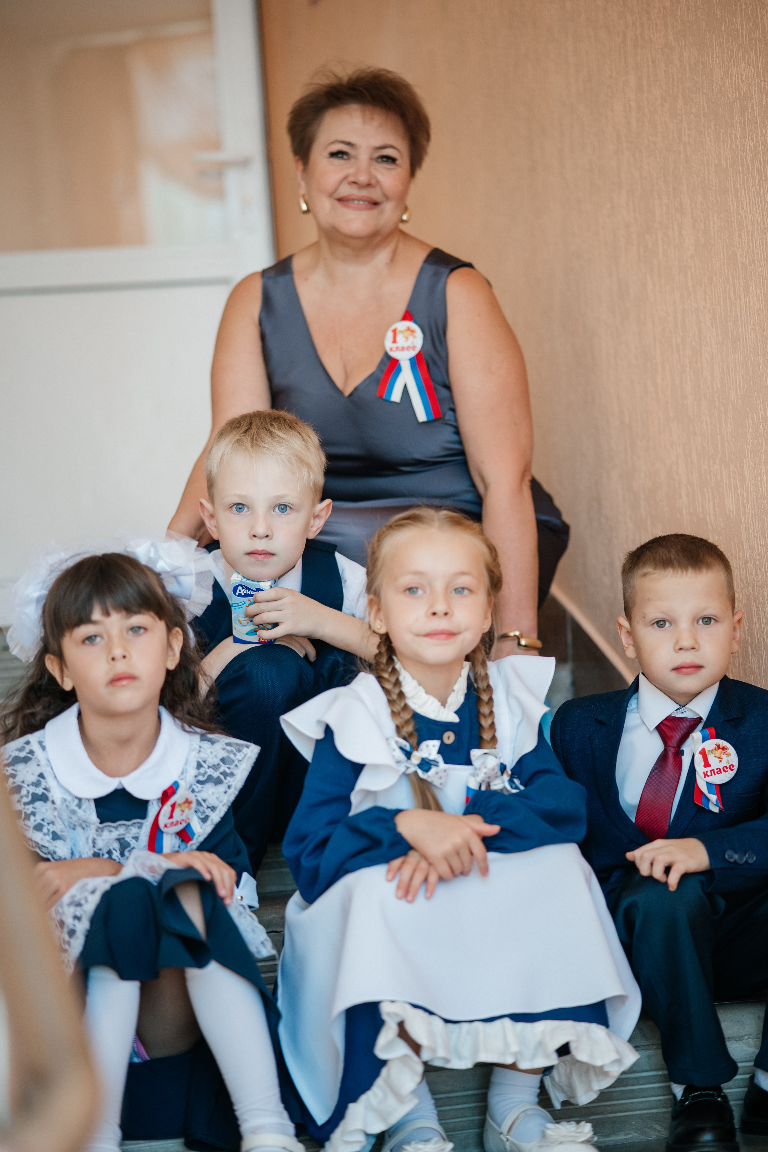 День первоклассника. Школьный фотограф в Валуйках. Фотосессии для выпускников и изготовление выпускных альбомов в городе Валуйки и в Белгородской области