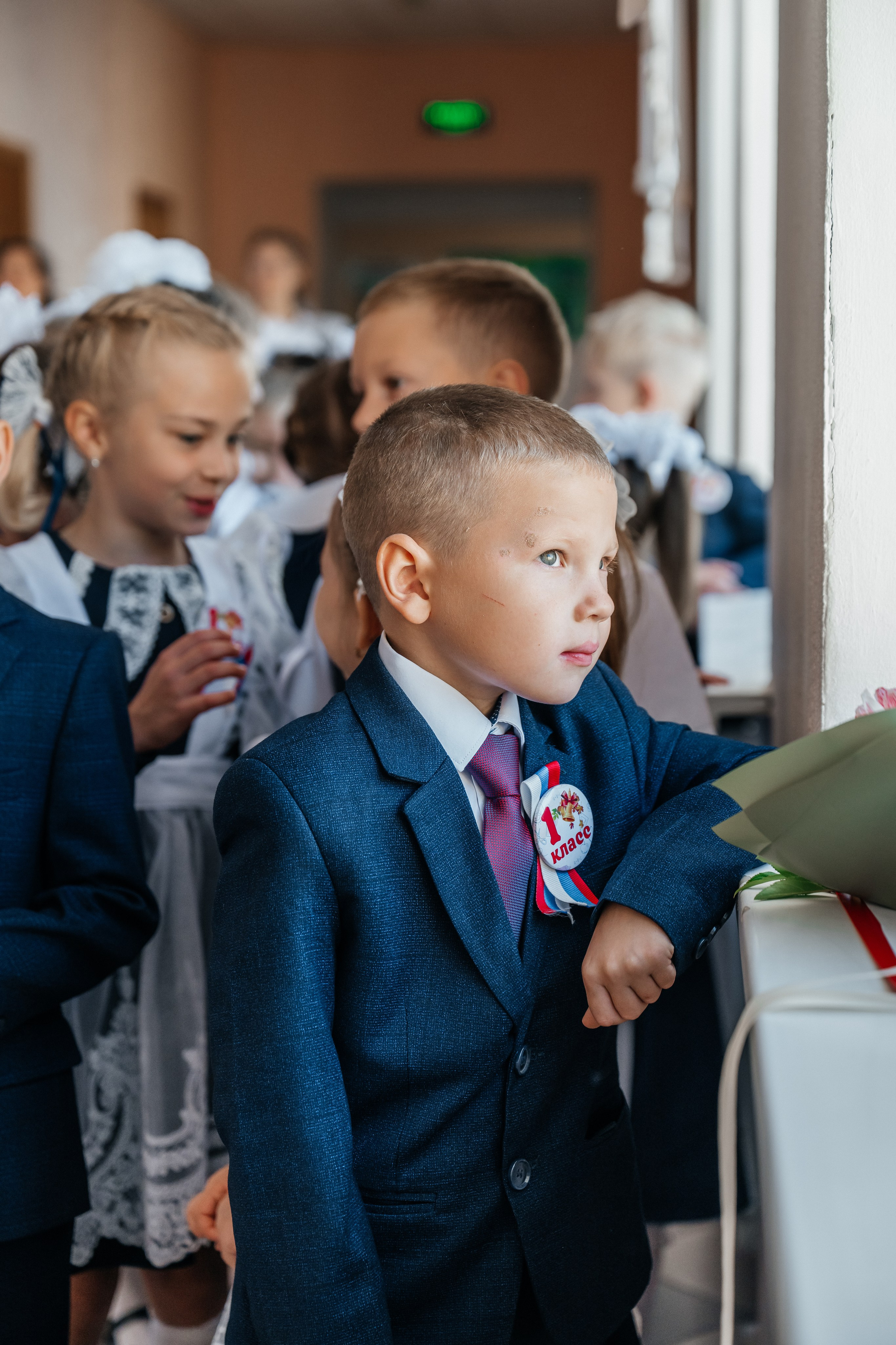 День первоклассника. Школьный фотограф в Валуйках. Фотосессии для выпускников и изготовление выпускных альбомов в городе Валуйки и в Белгородской области