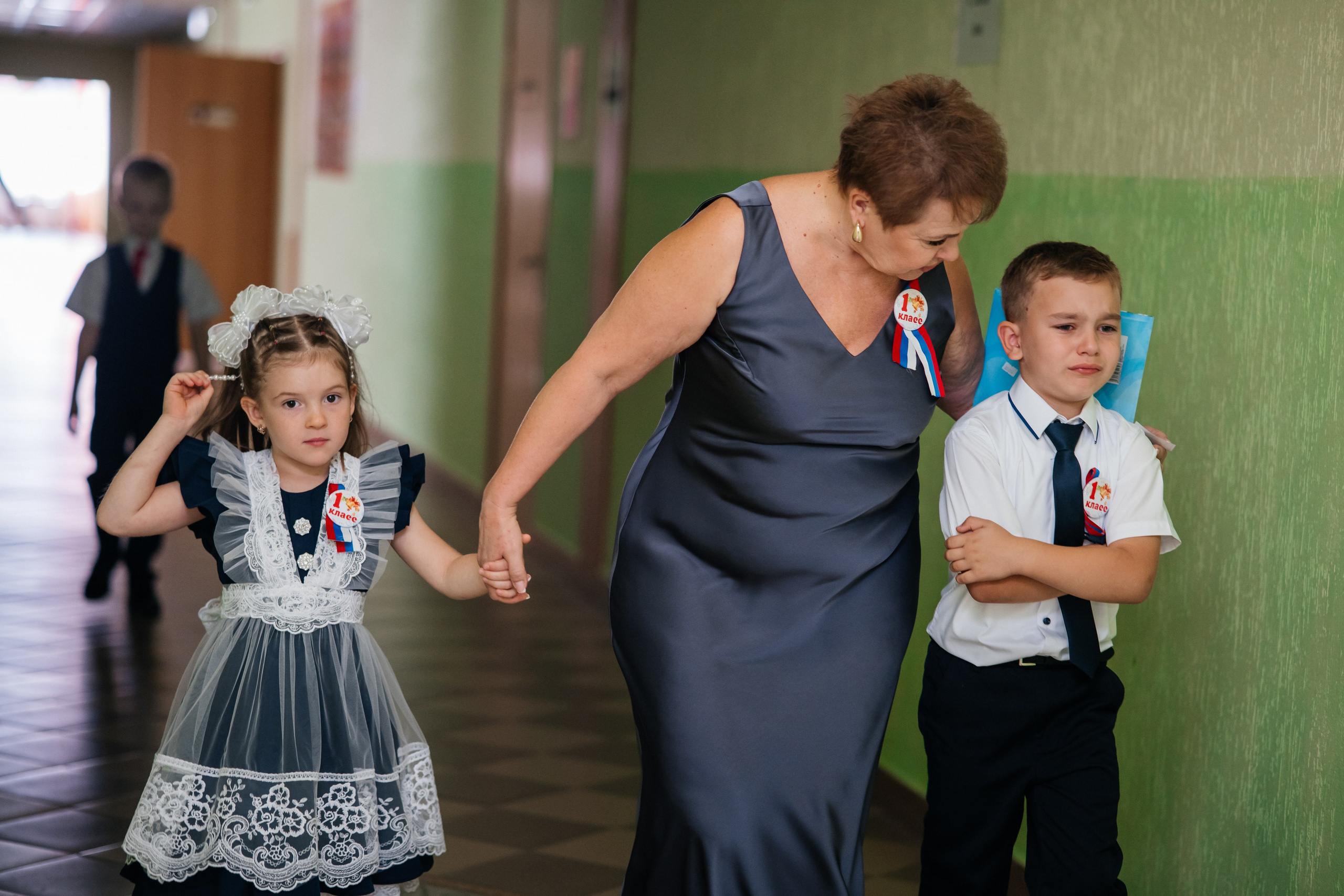 День первоклассника. Школьный фотограф в Валуйках. Фотосессии для выпускников и изготовление выпускных альбомов в городе Валуйки и в Белгородской области