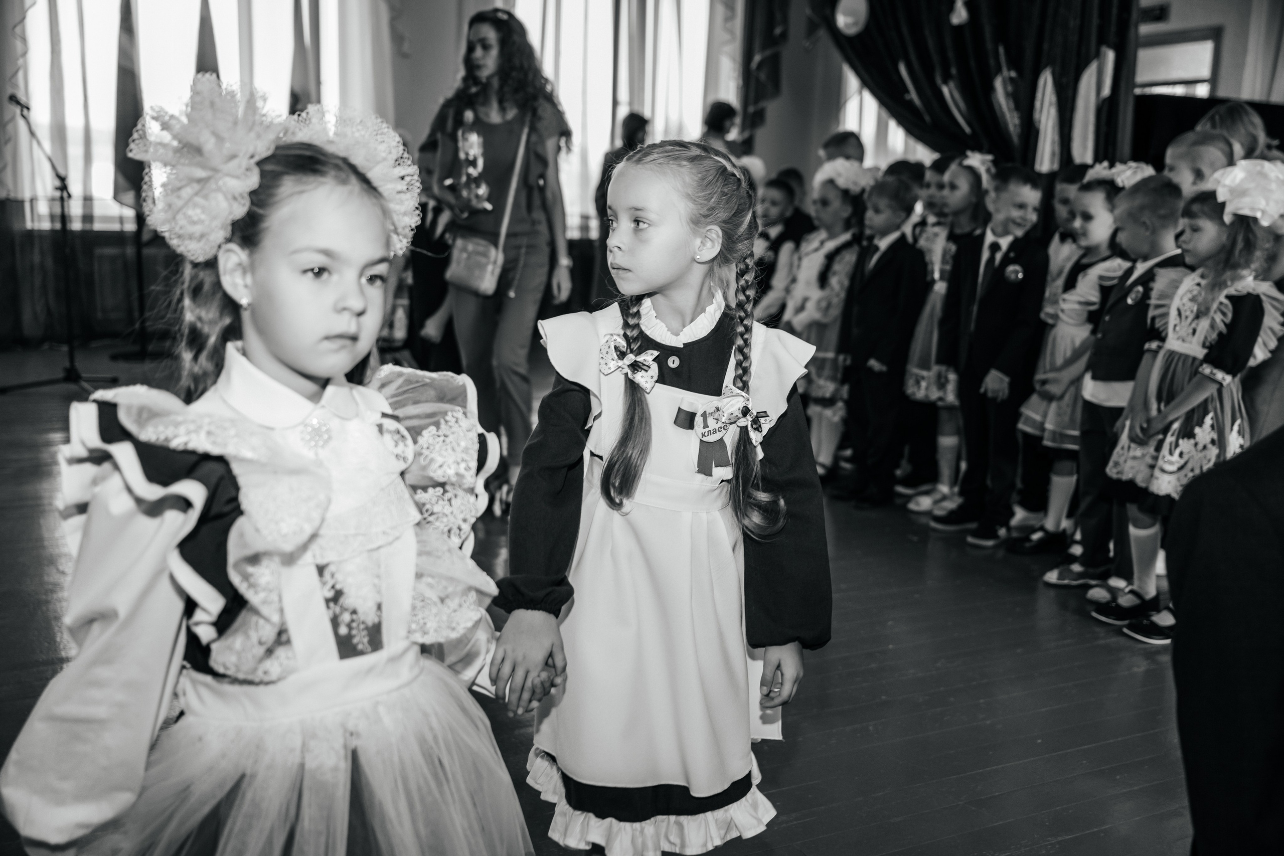 День первоклассника. Школьный фотограф в Валуйках. Фотосессии для выпускников и изготовление выпускных альбомов в городе Валуйки и в Белгородской области