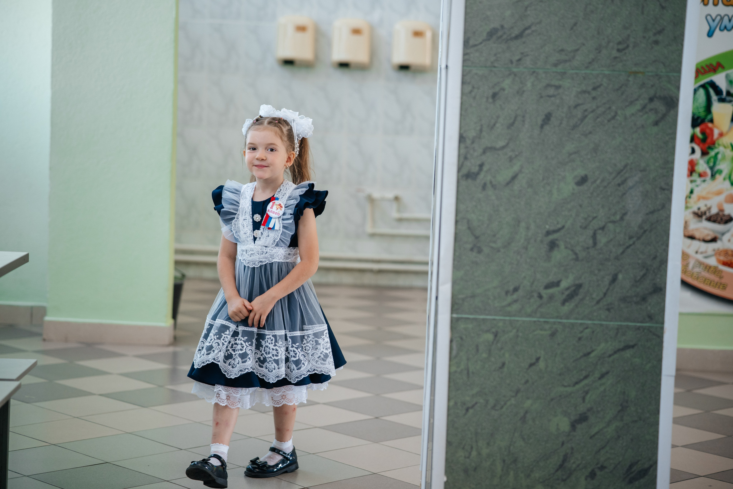 День первоклассника. Школьный фотограф в Валуйках. Фотосессии для выпускников и изготовление выпускных альбомов в городе Валуйки и в Белгородской области