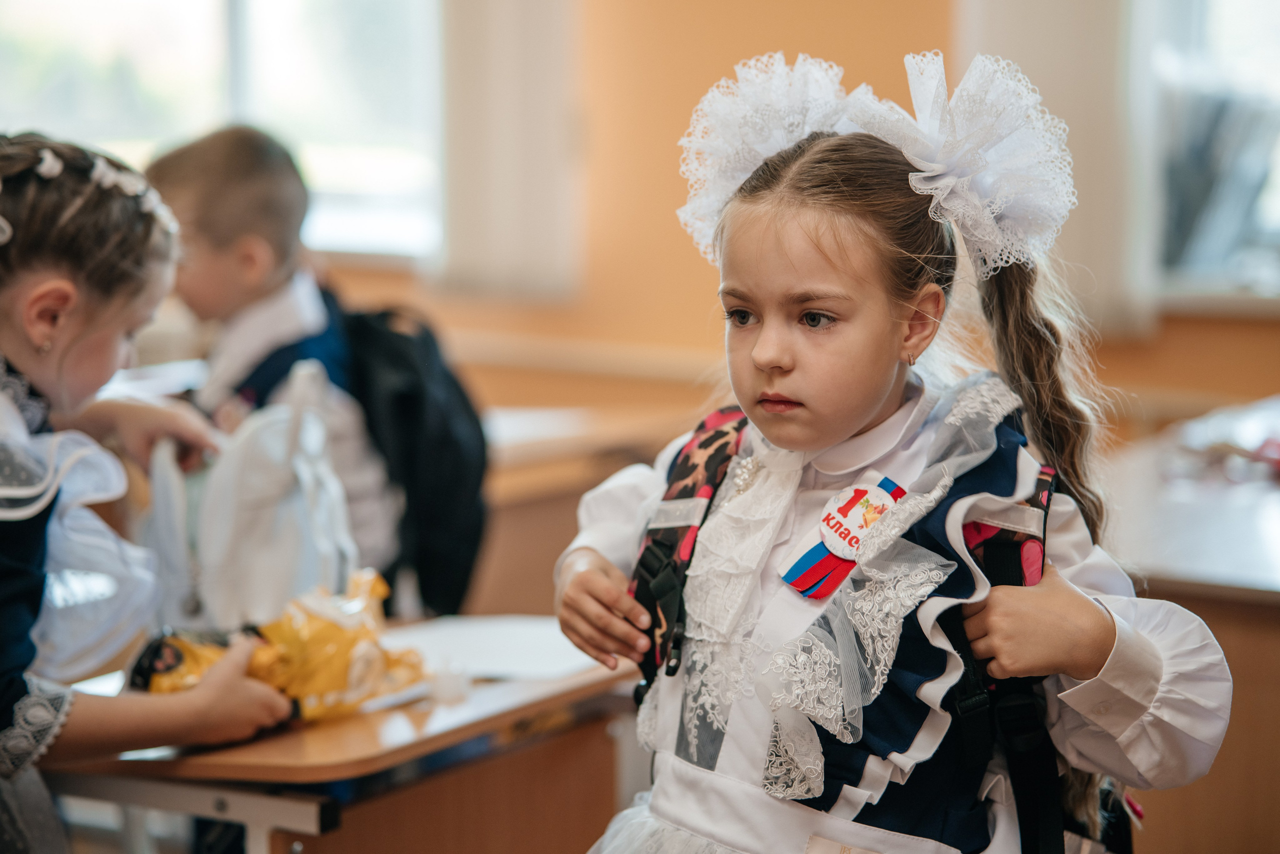 День первоклассника. Школьный фотограф в Валуйках. Фотосессии для выпускников и изготовление выпускных альбомов в городе Валуйки и в Белгородской области