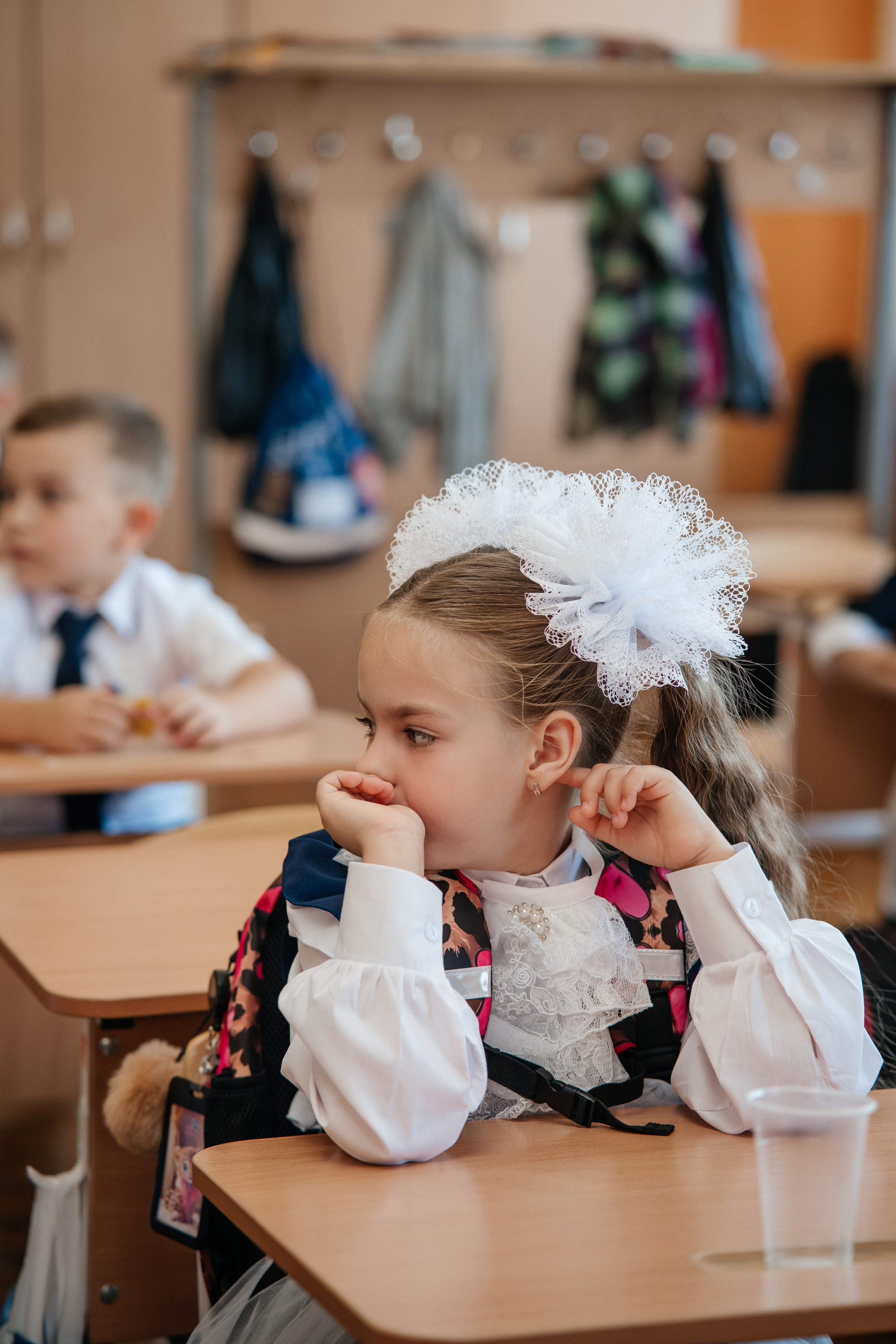 День первоклассника. Школьный фотограф в Валуйках. Фотосессии для выпускников и изготовление выпускных альбомов в городе Валуйки и в Белгородской области