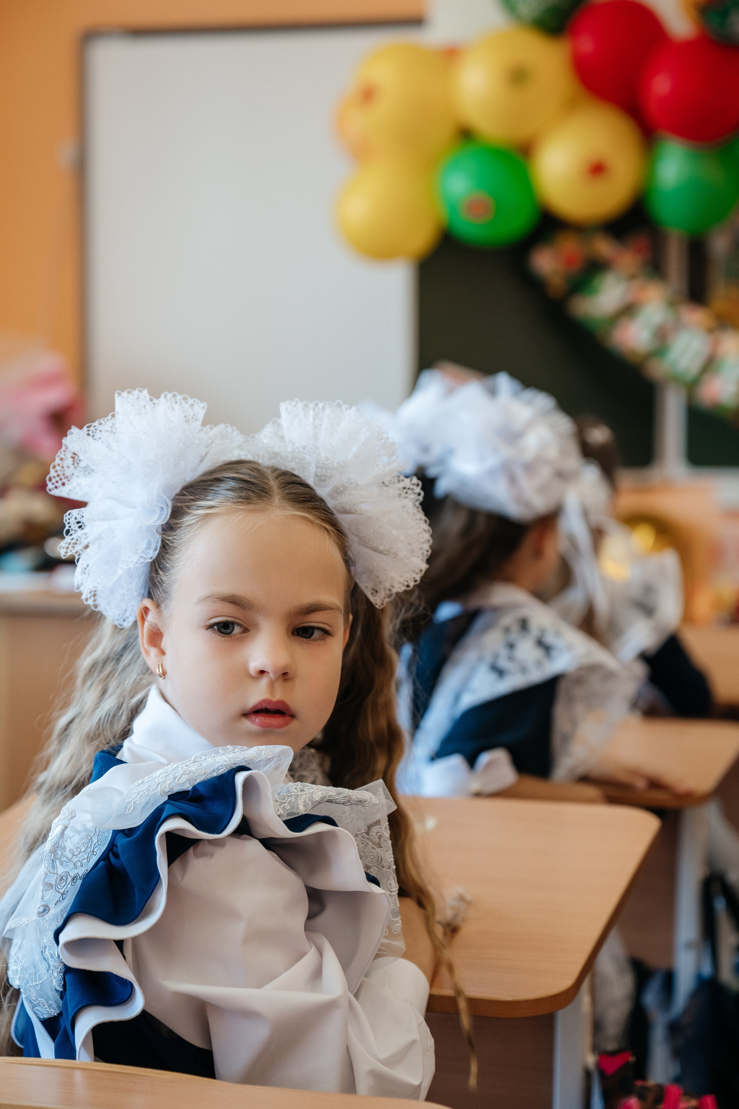 День первоклассника. Школьный фотограф в Валуйках. Фотосессии для выпускников и изготовление выпускных альбомов в городе Валуйки и в Белгородской области