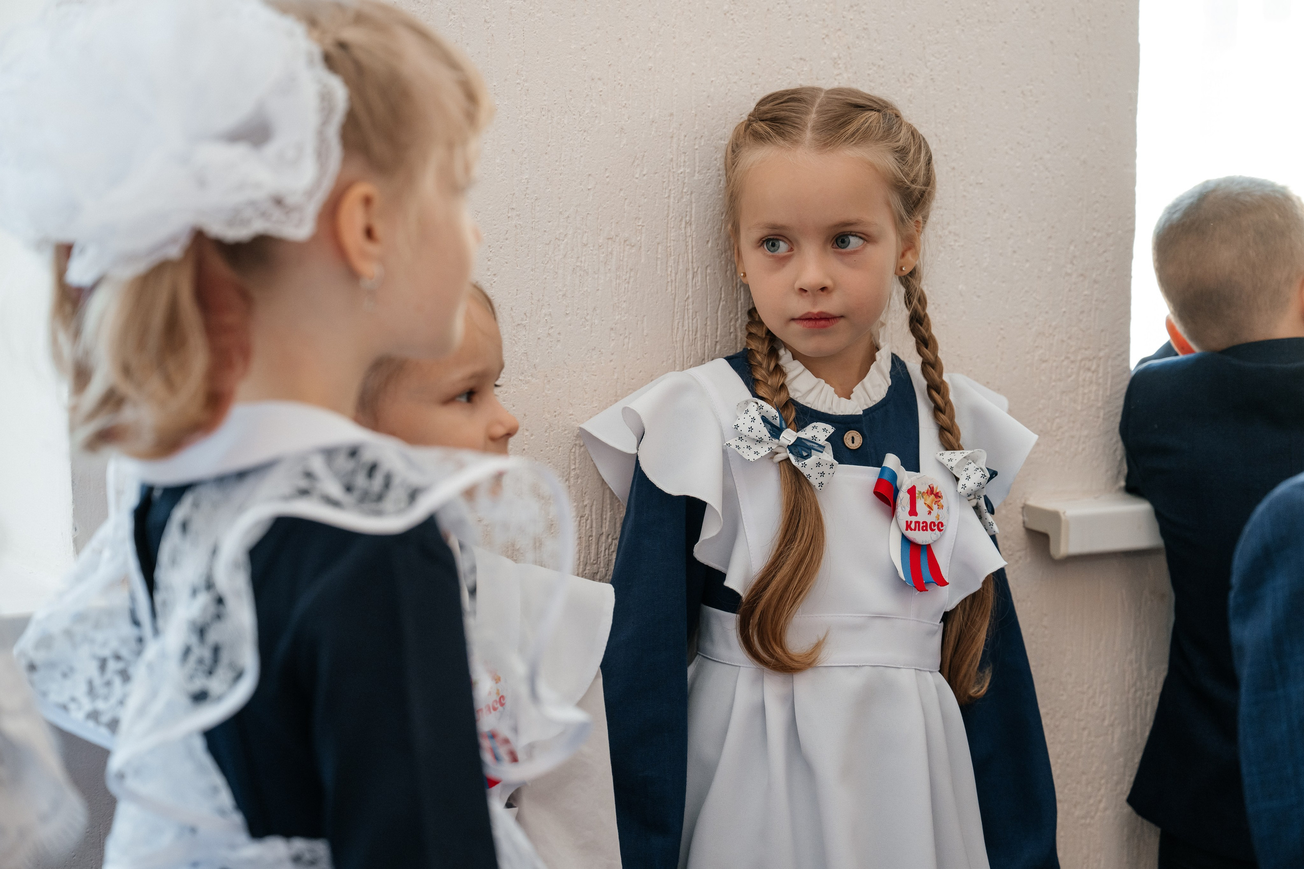 День первоклассника. Школьный фотограф в Валуйках. Фотосессии для выпускников и изготовление выпускных альбомов в городе Валуйки и в Белгородской области