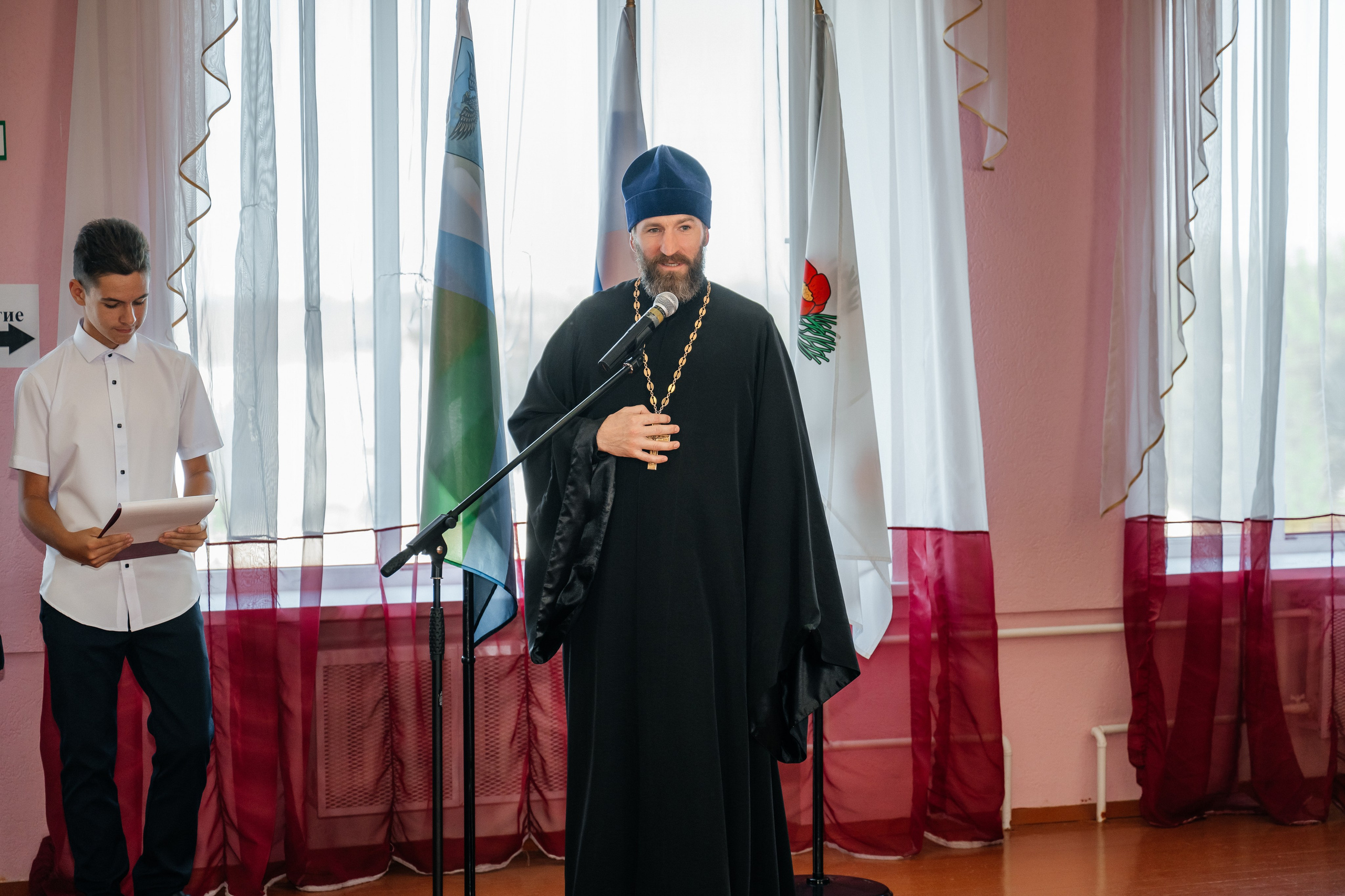 День первоклассника. Школьный фотограф в Валуйках. Фотосессии для выпускников и изготовление выпускных альбомов в городе Валуйки и в Белгородской области