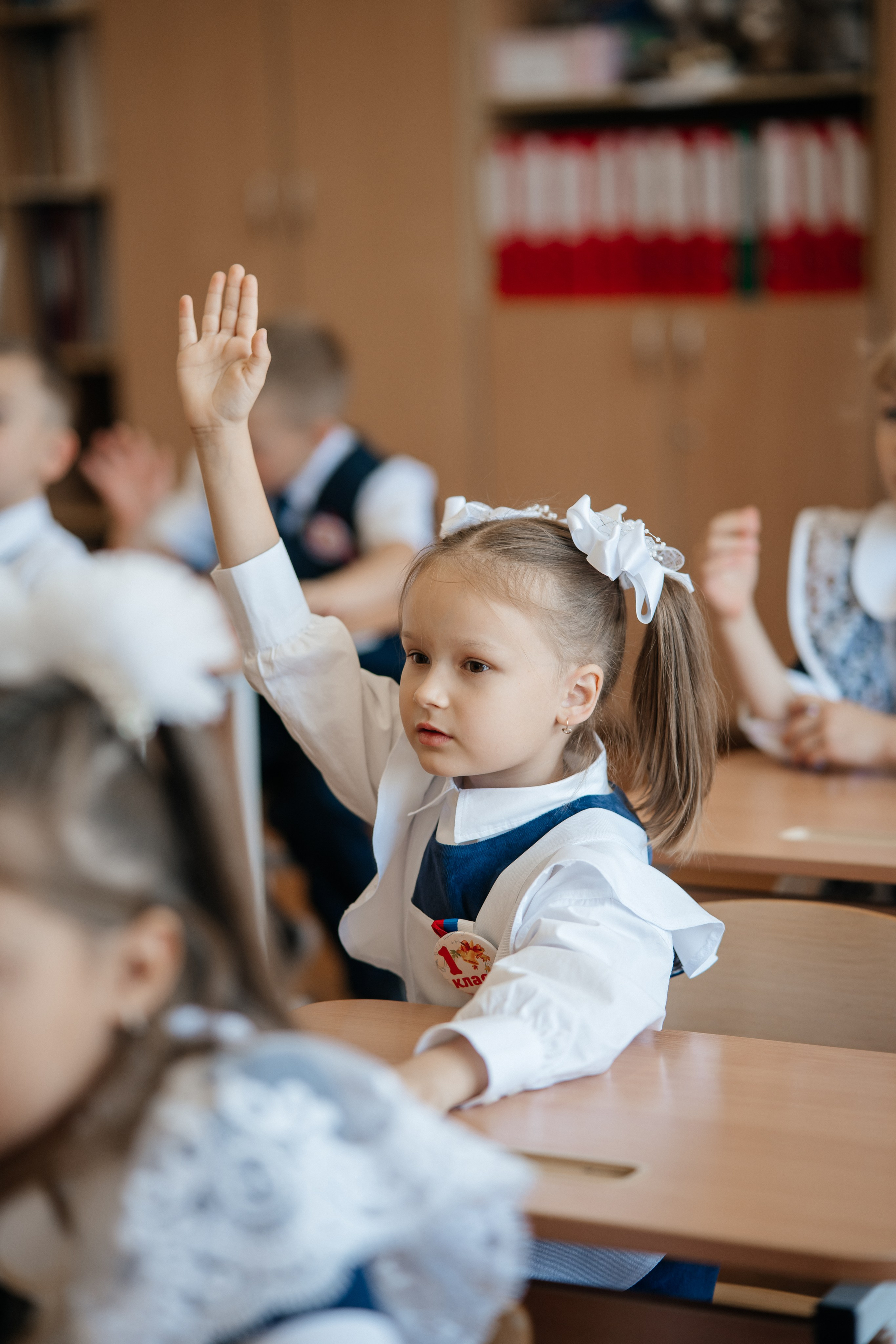 День первоклассника. Школьный фотограф в Валуйках. Фотосессии для выпускников и изготовление выпускных альбомов в городе Валуйки и в Белгородской области