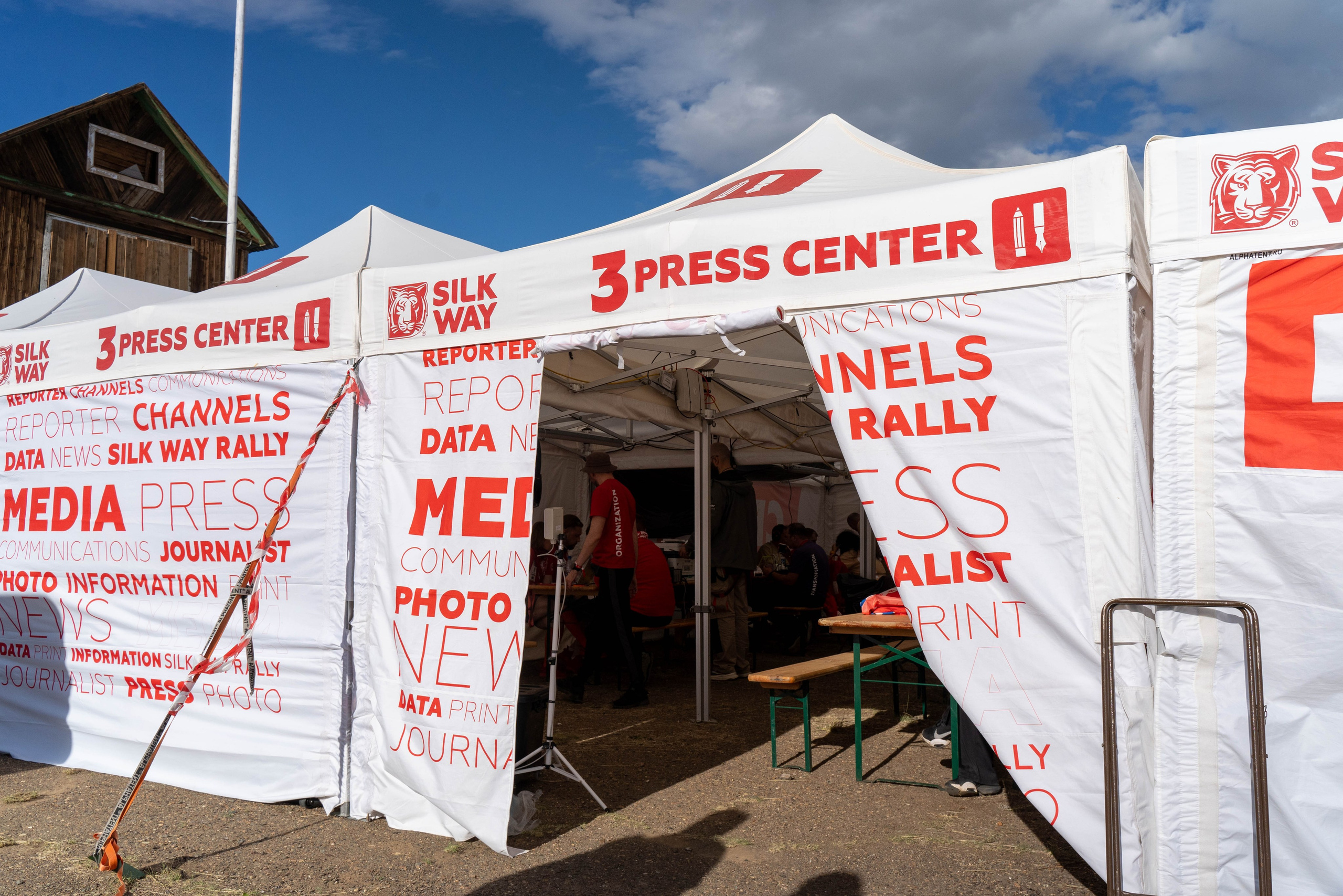 РЕКЛАМНЫЕ КОНСТРУКЦИИ И ЗАСТРОЙКИ. Портфолио