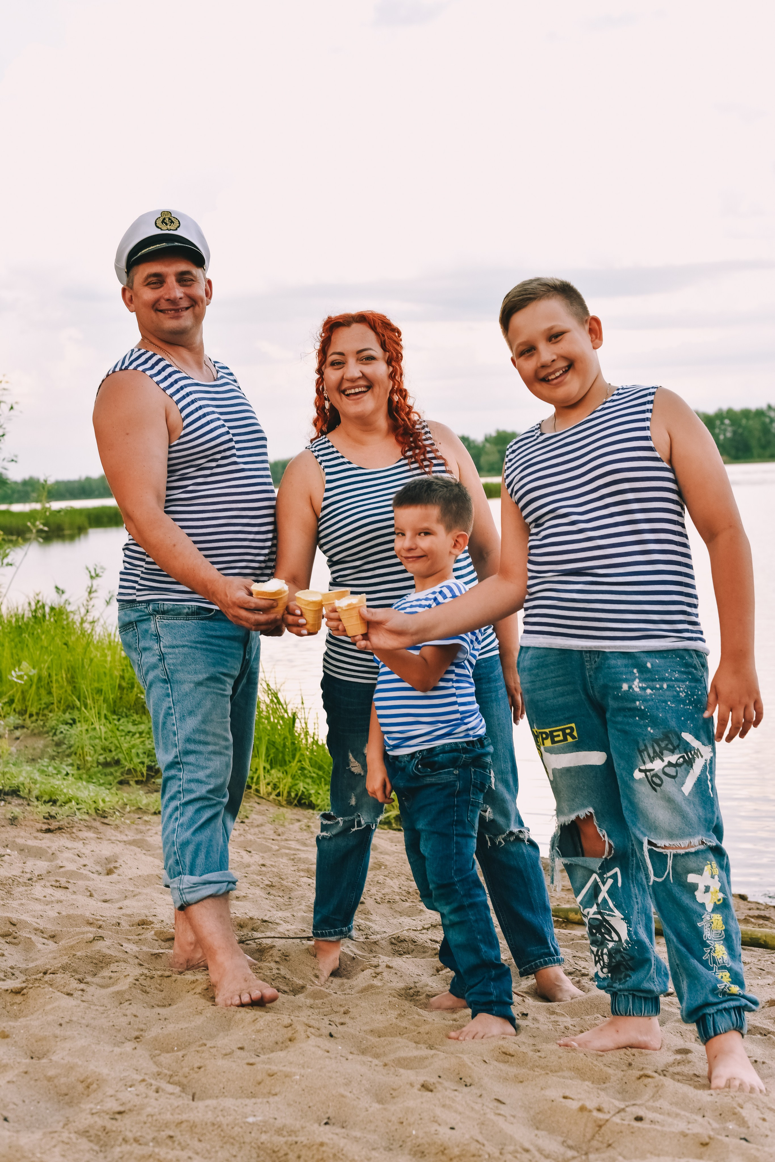 Морячки и морячка (Семья Валентины)