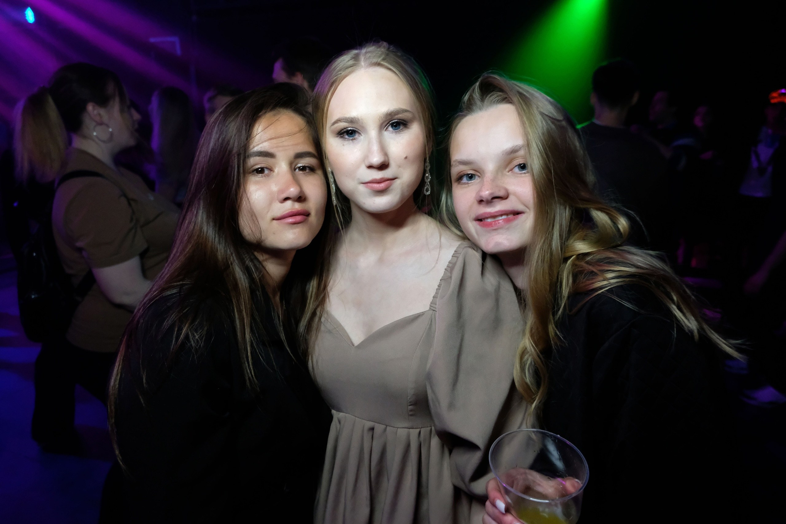 Фотосъёмка клубных вечеринок Питер. Портретный, репортажный фотограф Санкт-Петербург Елизавета Комарова