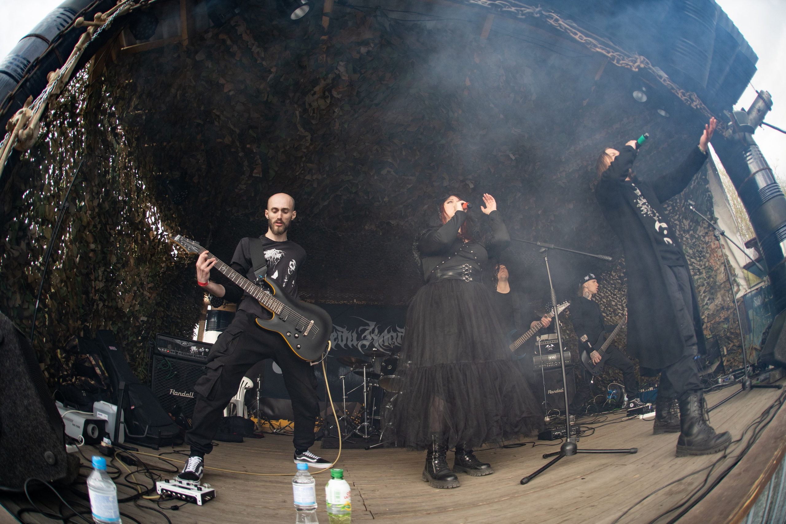 Фестиваль «ПОСРЕДИ КЛАДБИЩ И БОЛОТ»|Архангельск. Концертный и репортажный фотограф в Санкт-Петербурге Слава Пахомов